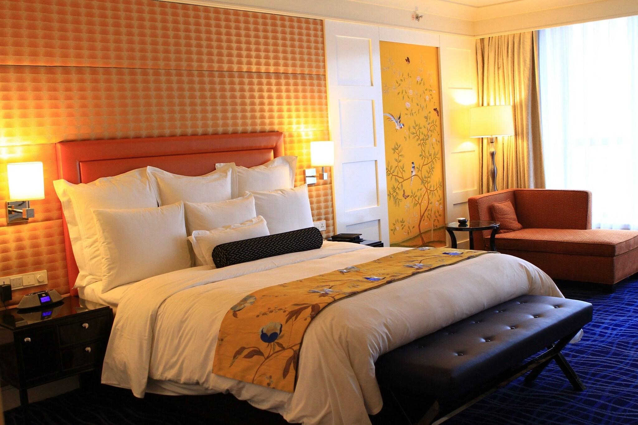 Double Executive King Bed