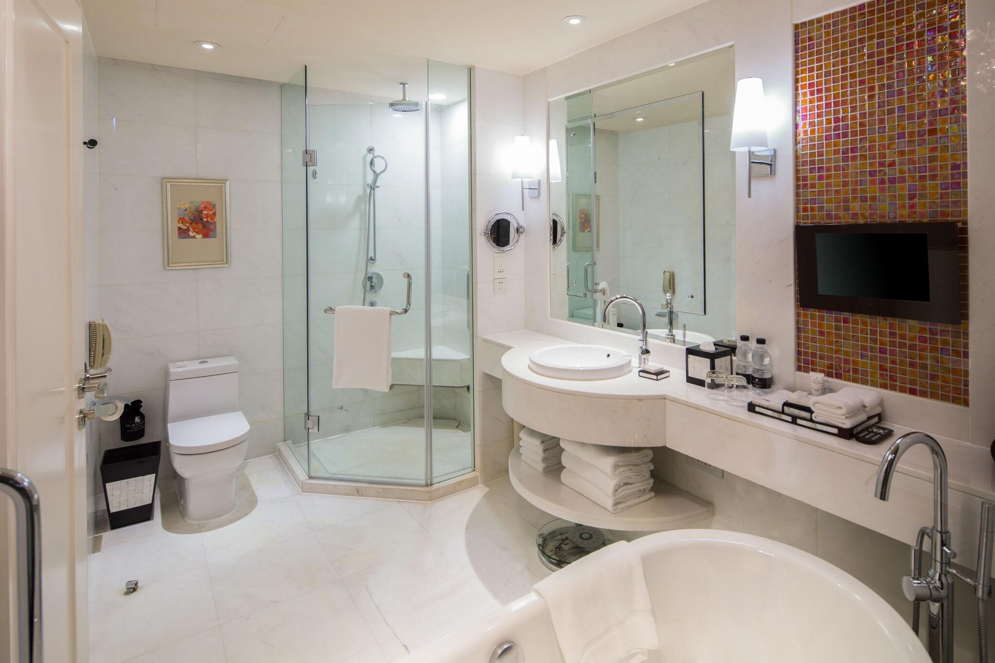 Double Premier King Bed