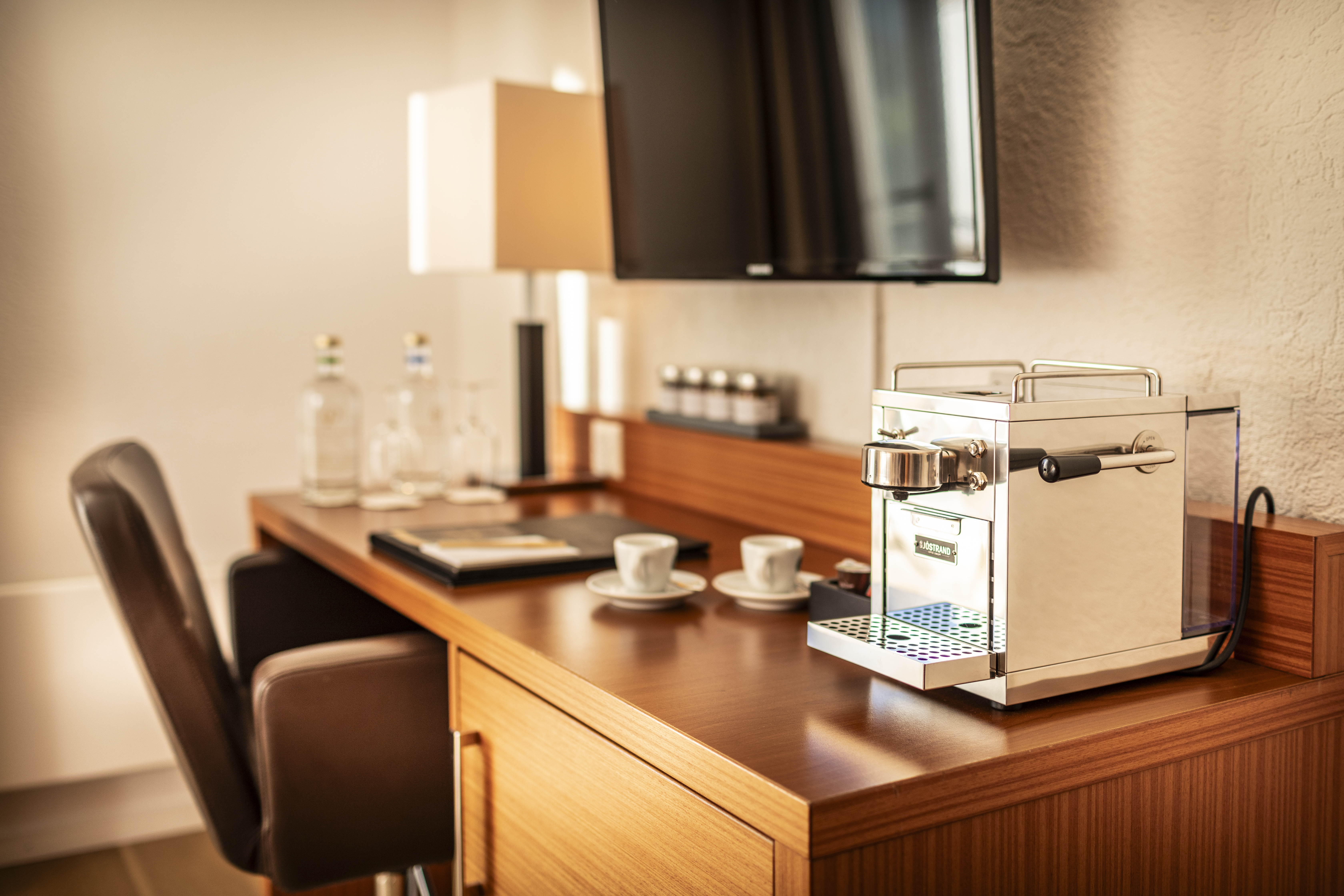 Single Mountain View