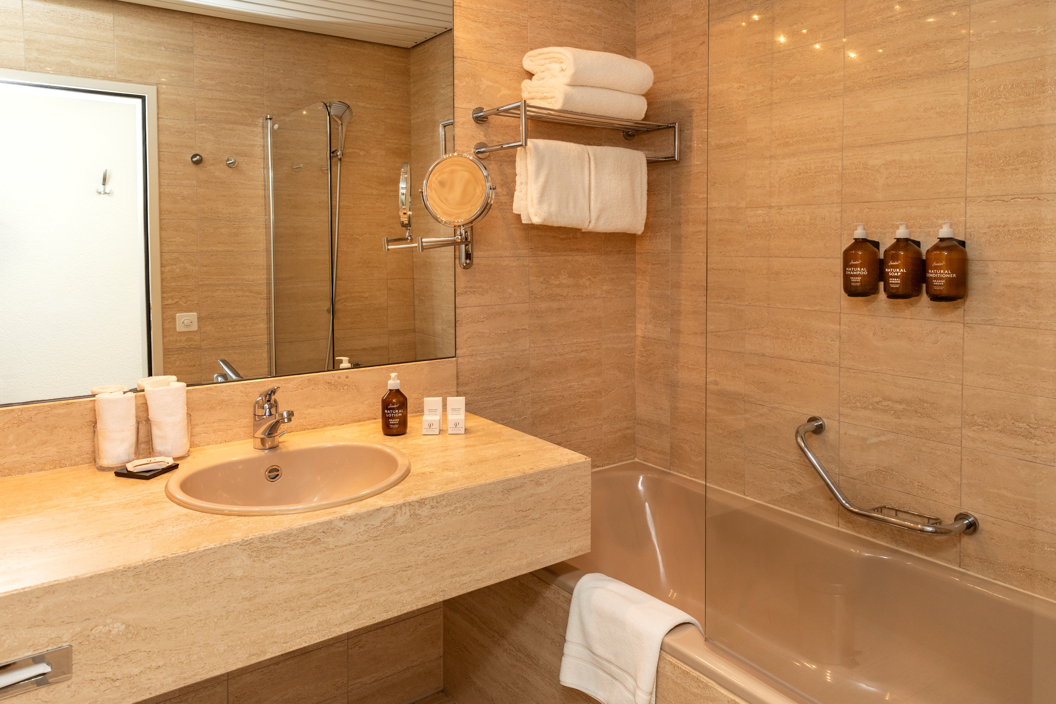 Double Superior Pool View