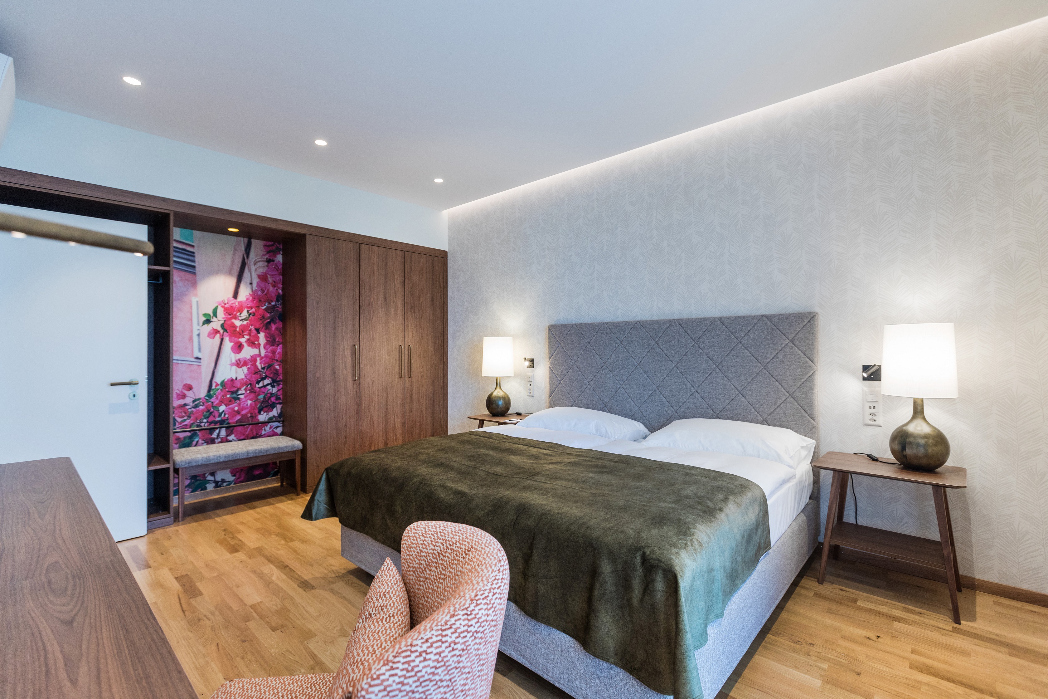 Family Room Lake View