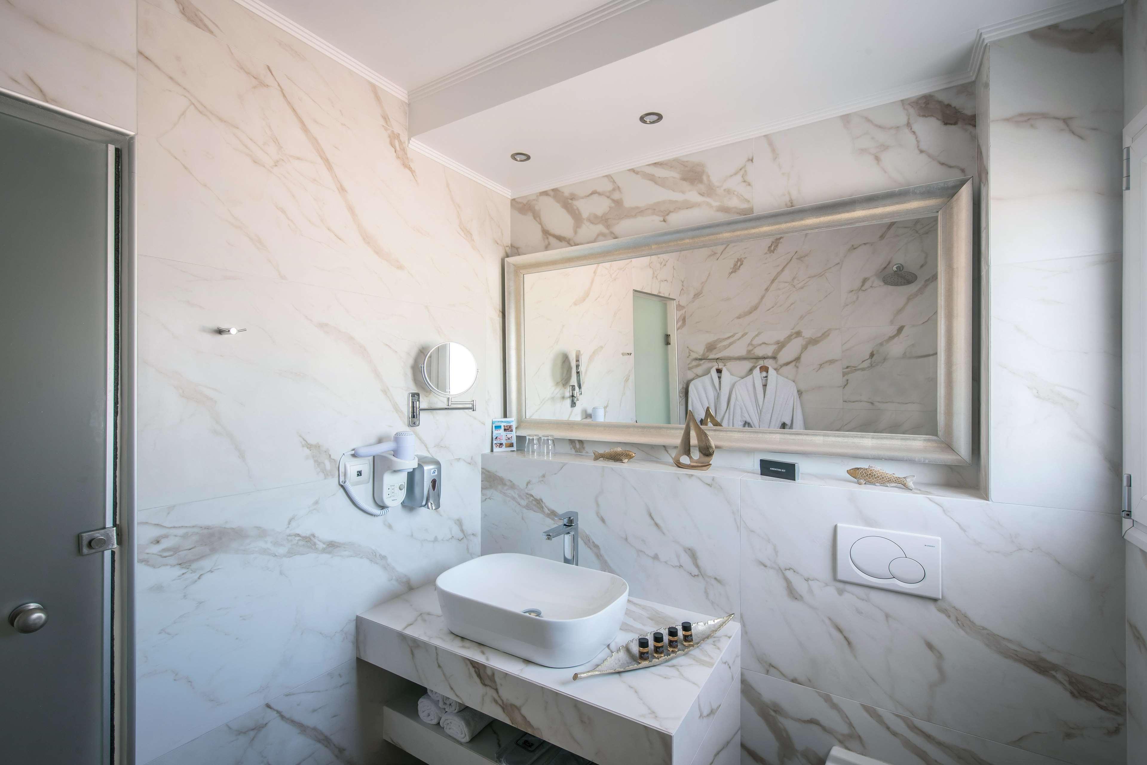 Suite Superior Side Sea View