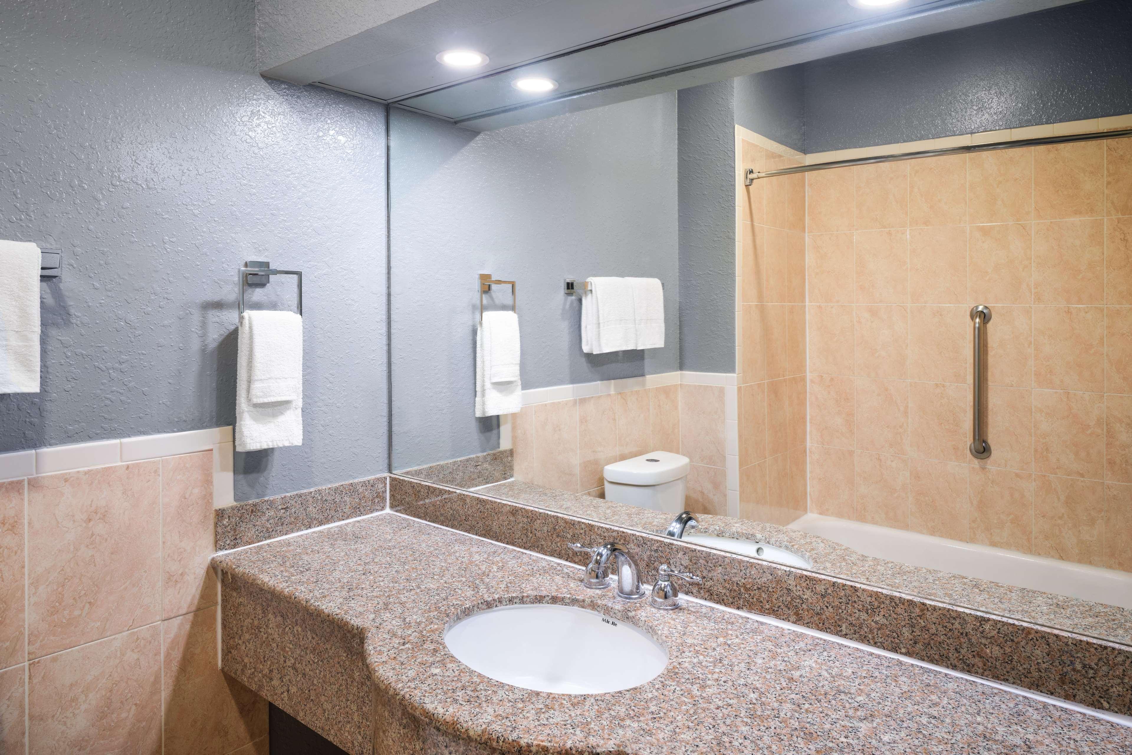 Studio King Size Bed