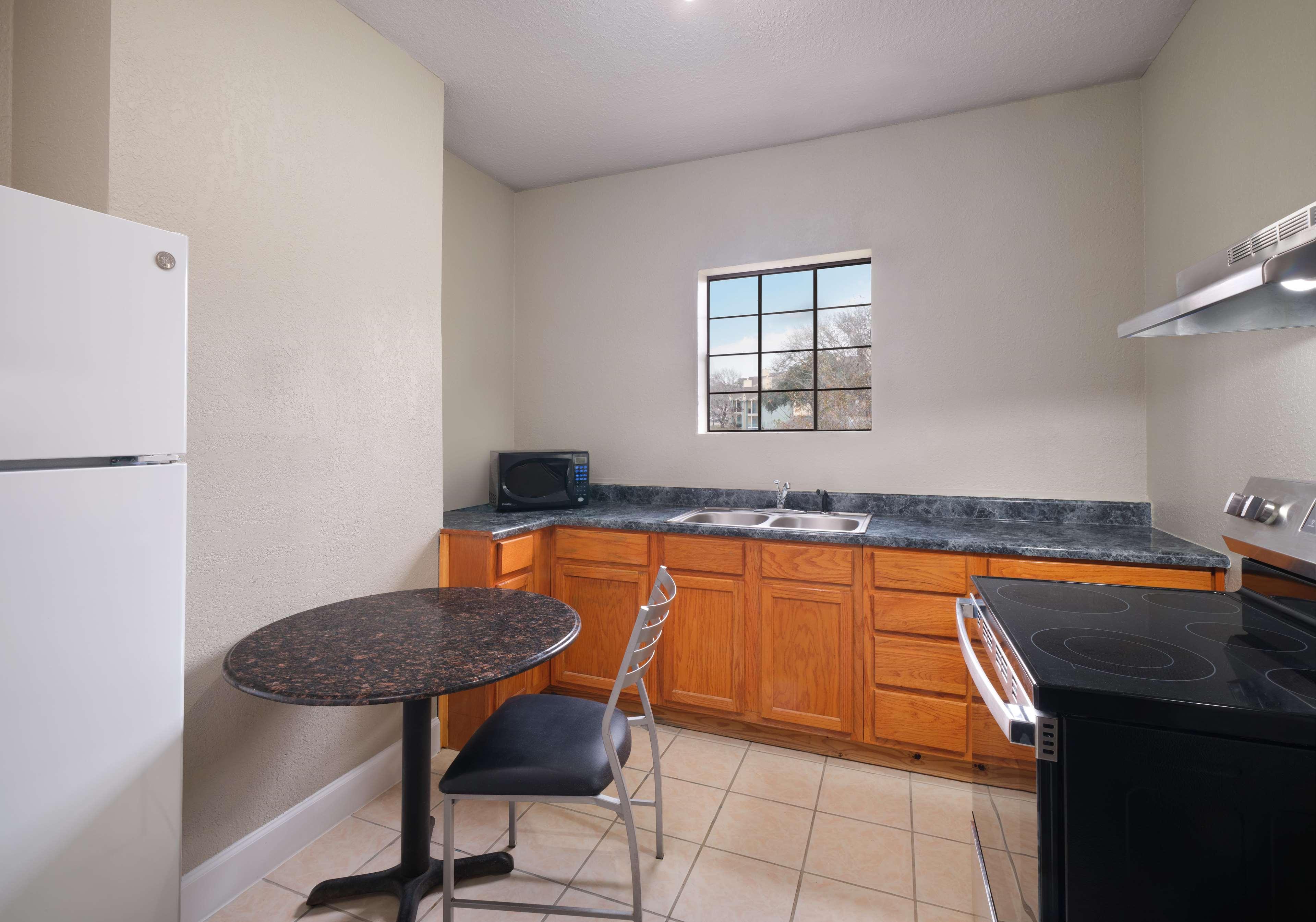 Studio King Size Bed