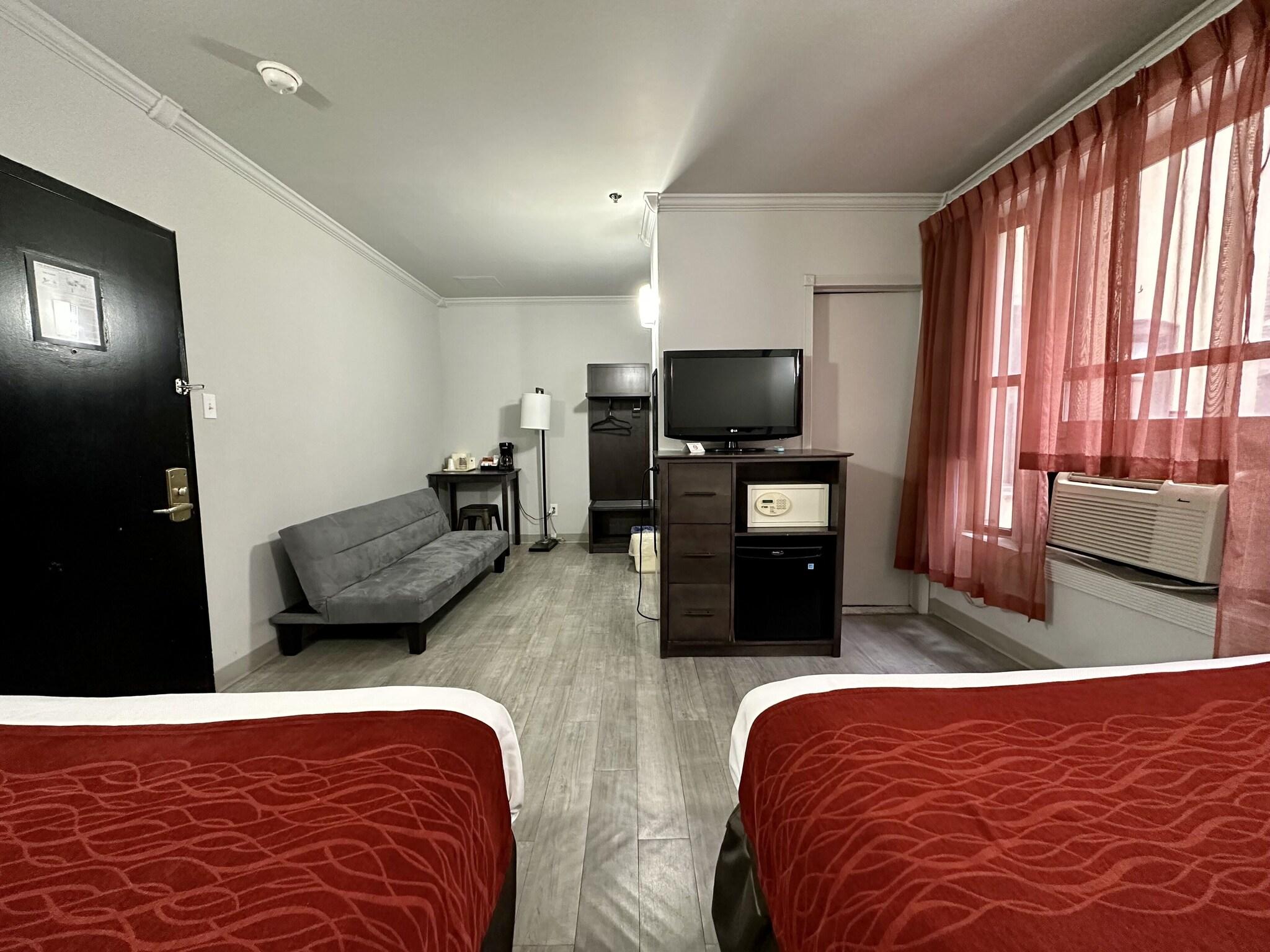 Double Two Double Beds Non Smoking