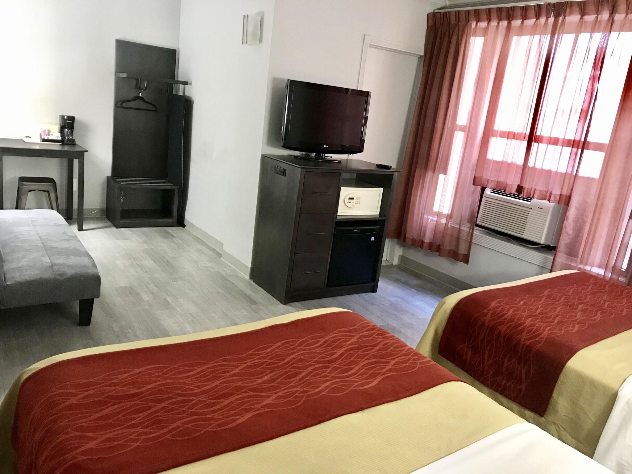 Double Two Double Beds Non Smoking