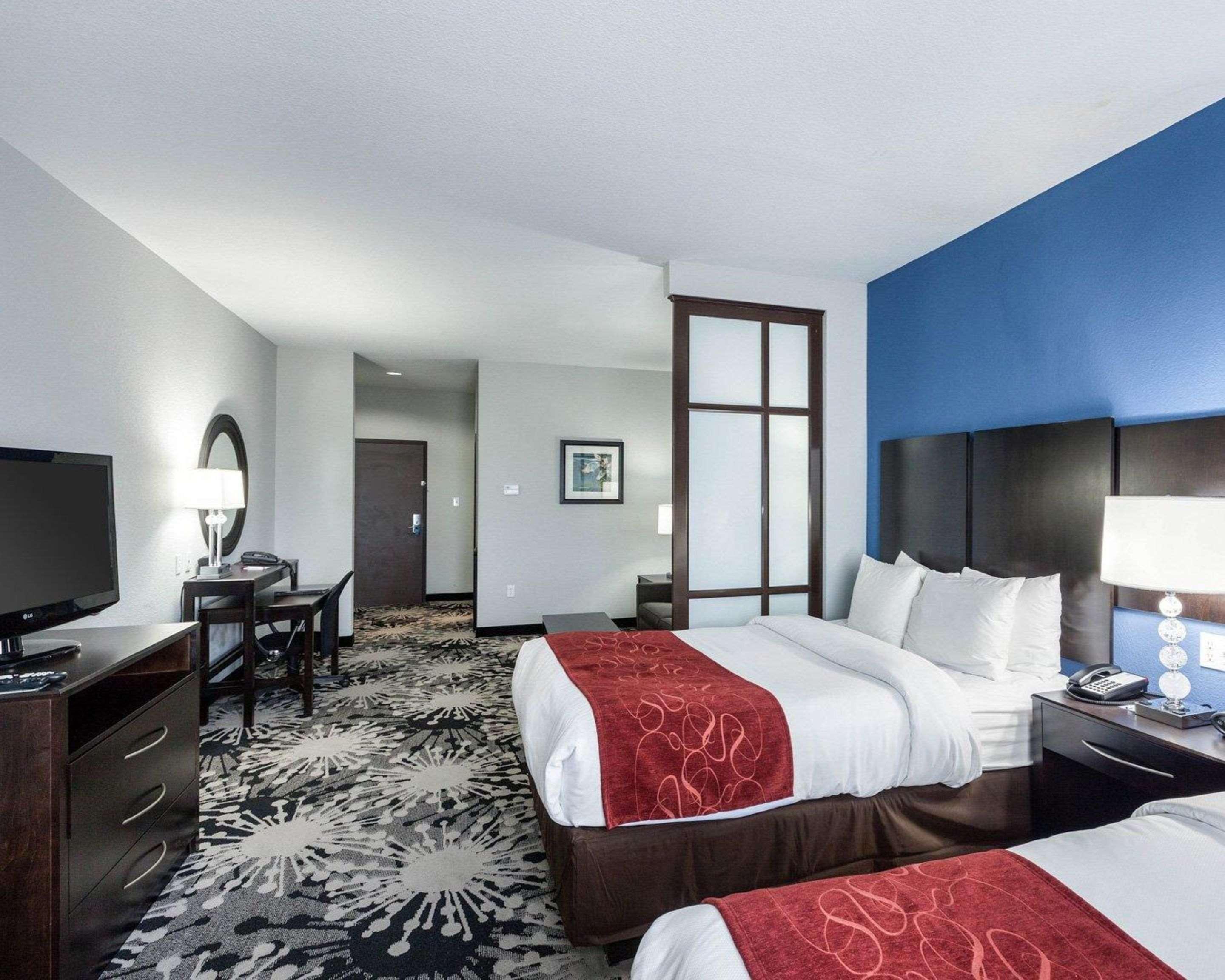 Suite Two Queen Beds Non Smoking