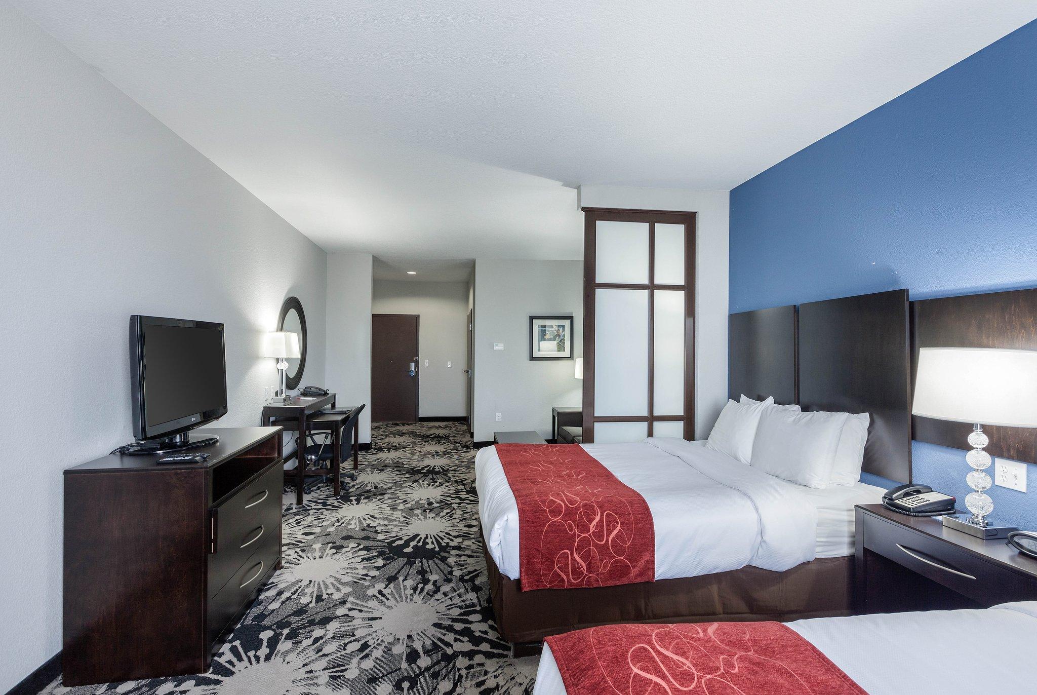 Suite Two Queen Beds Non Smoking