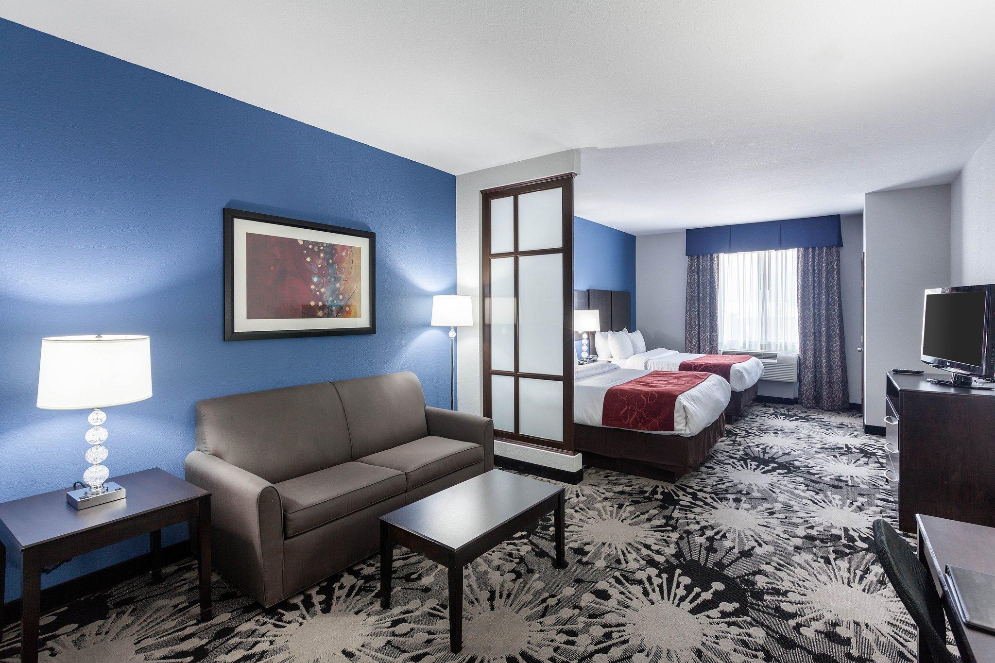 Suite Two Queen Beds Non Smoking