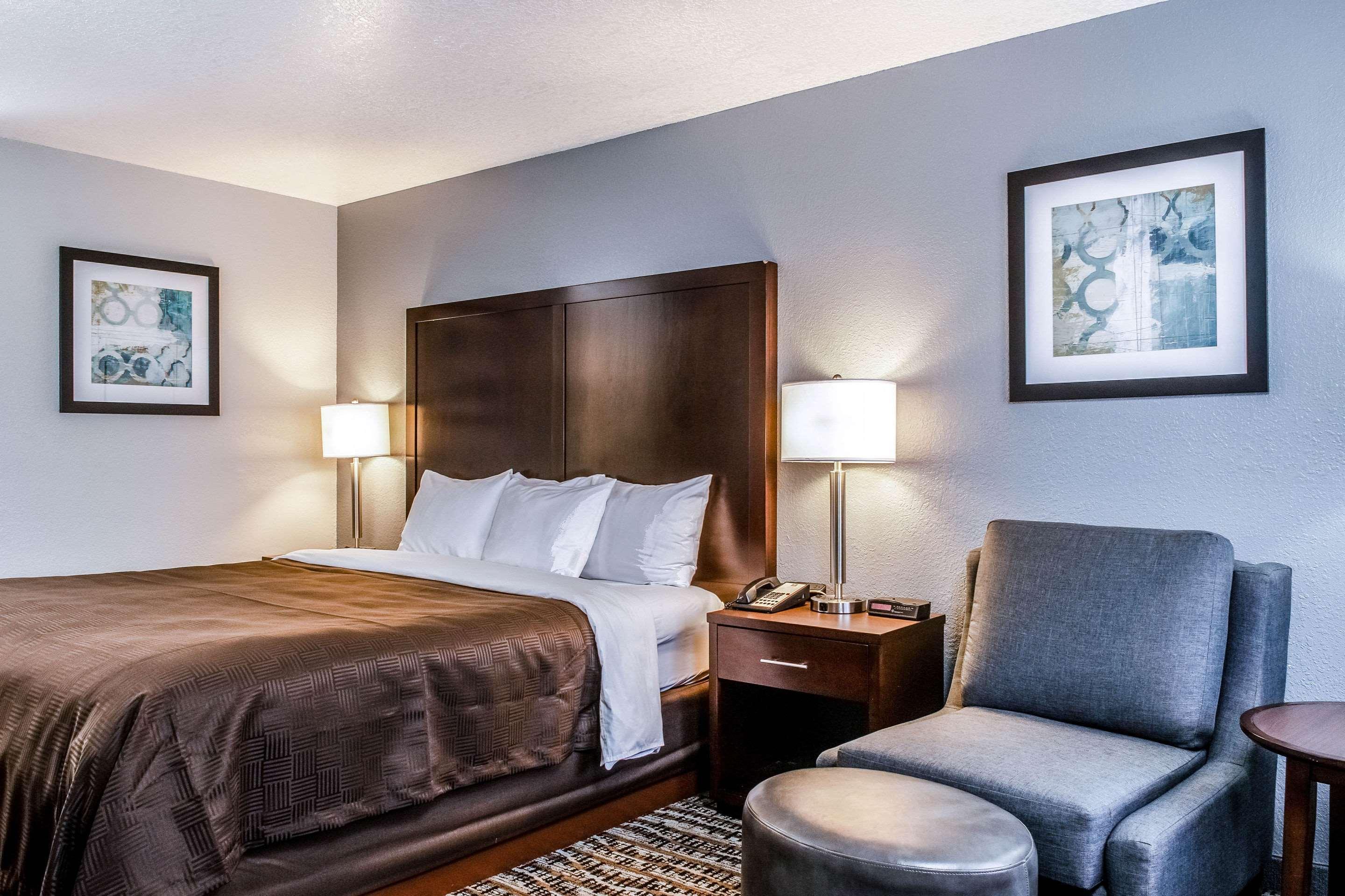 Double King Bed Non Smoking