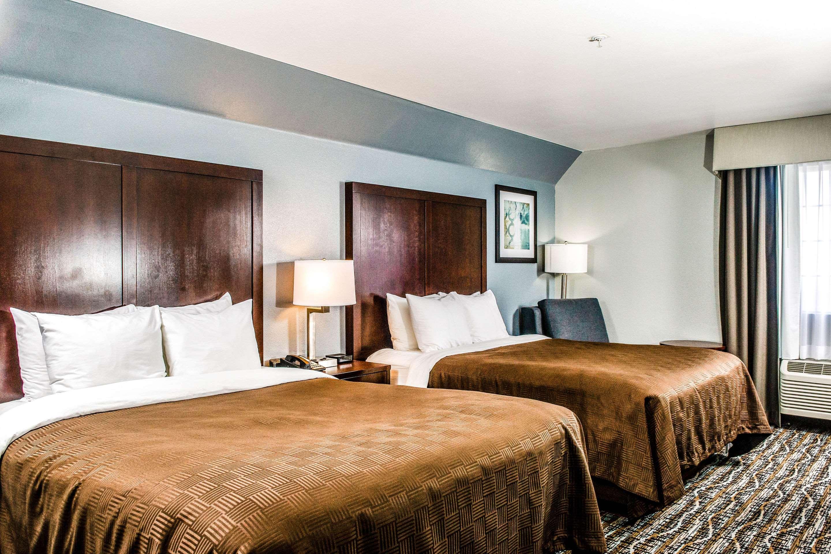 Double Two Queen Beds