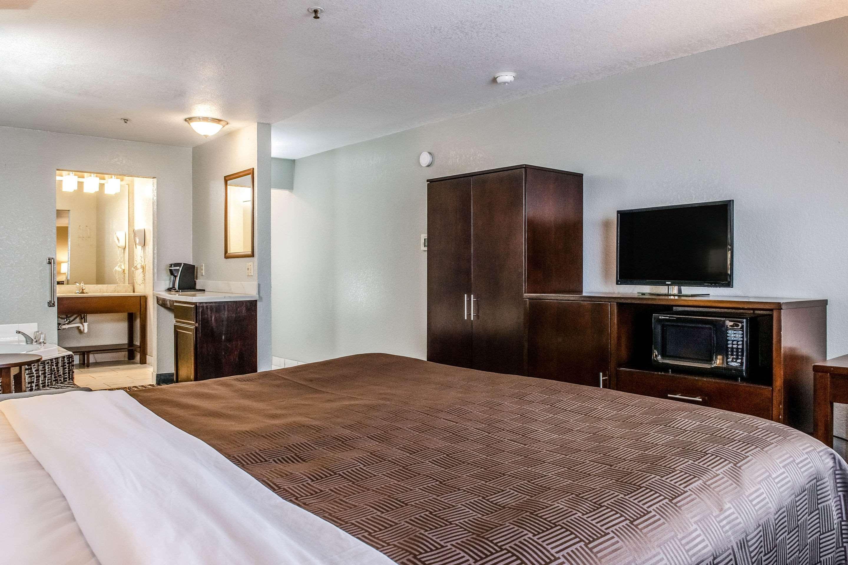 Suite King Bed Non Smoking