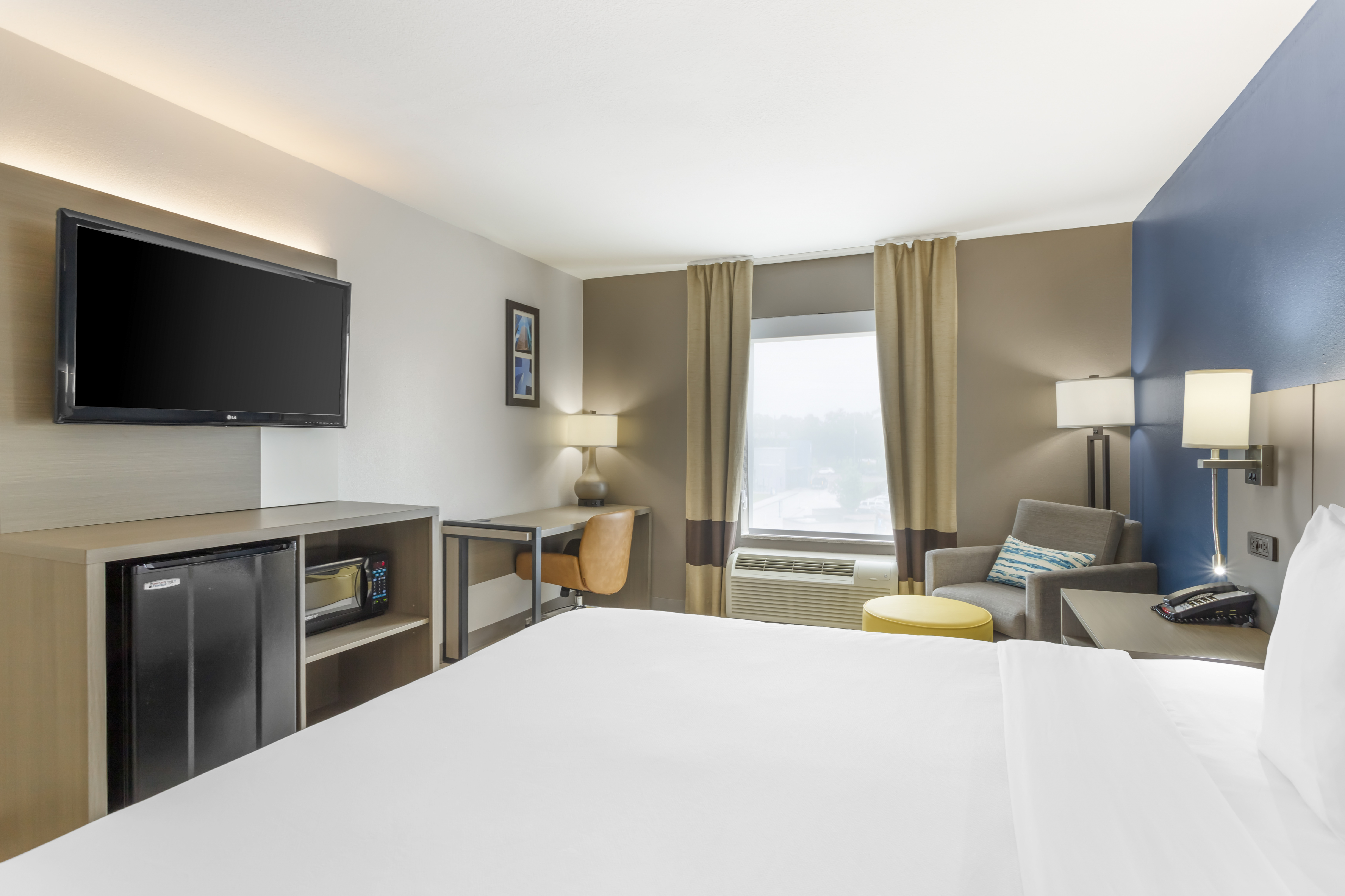 Double King Bed Non Smoking