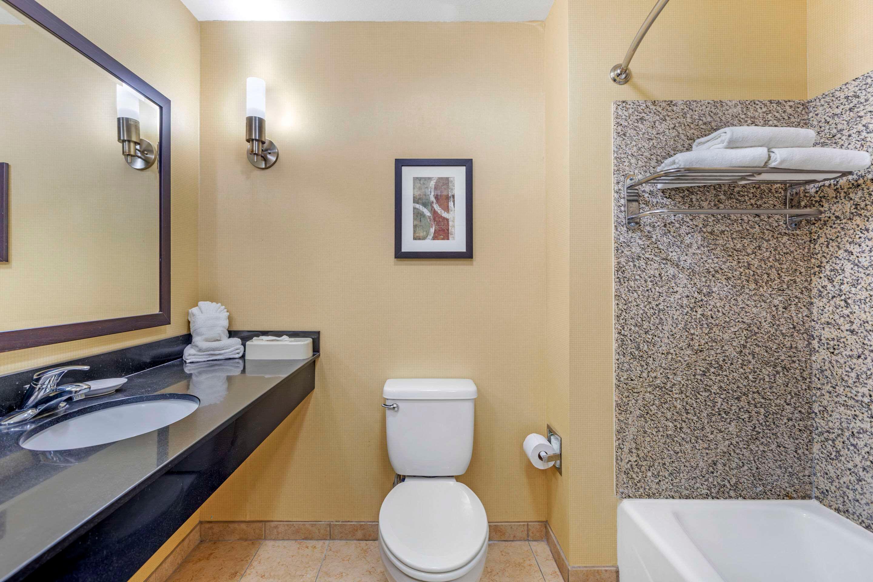 Suite Two Queen Beds