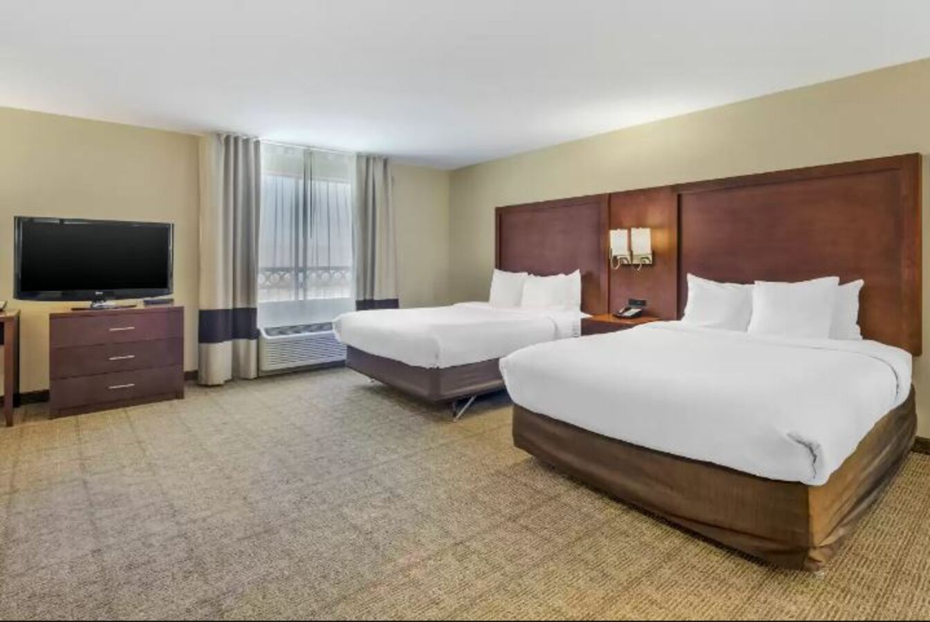 Suite Two Queen Beds