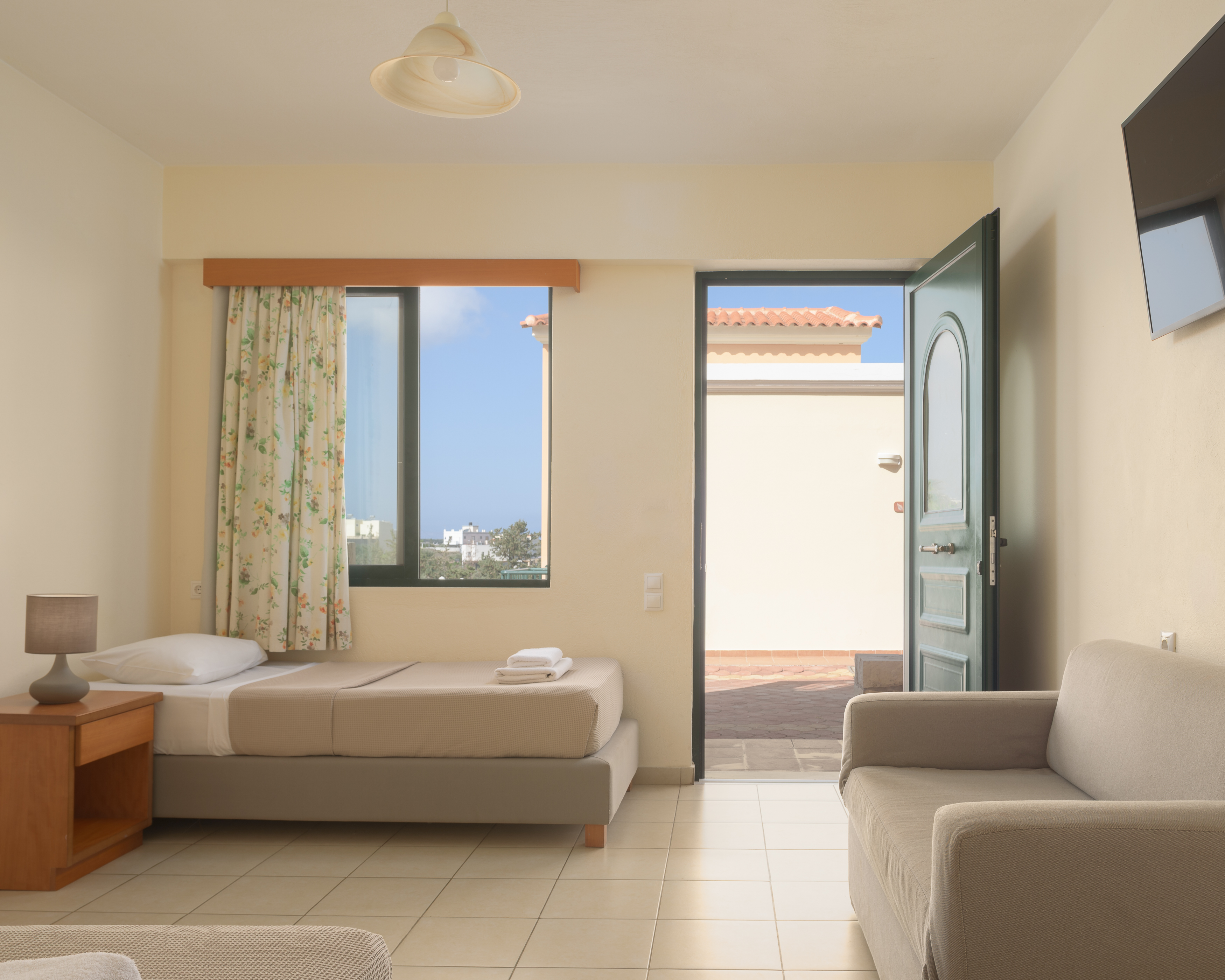 Family Room Land View