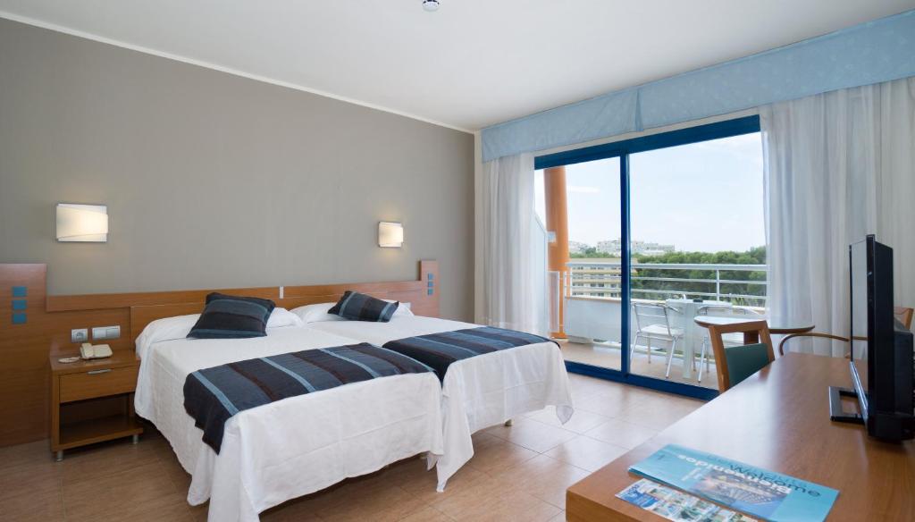 Double or Twin Standard