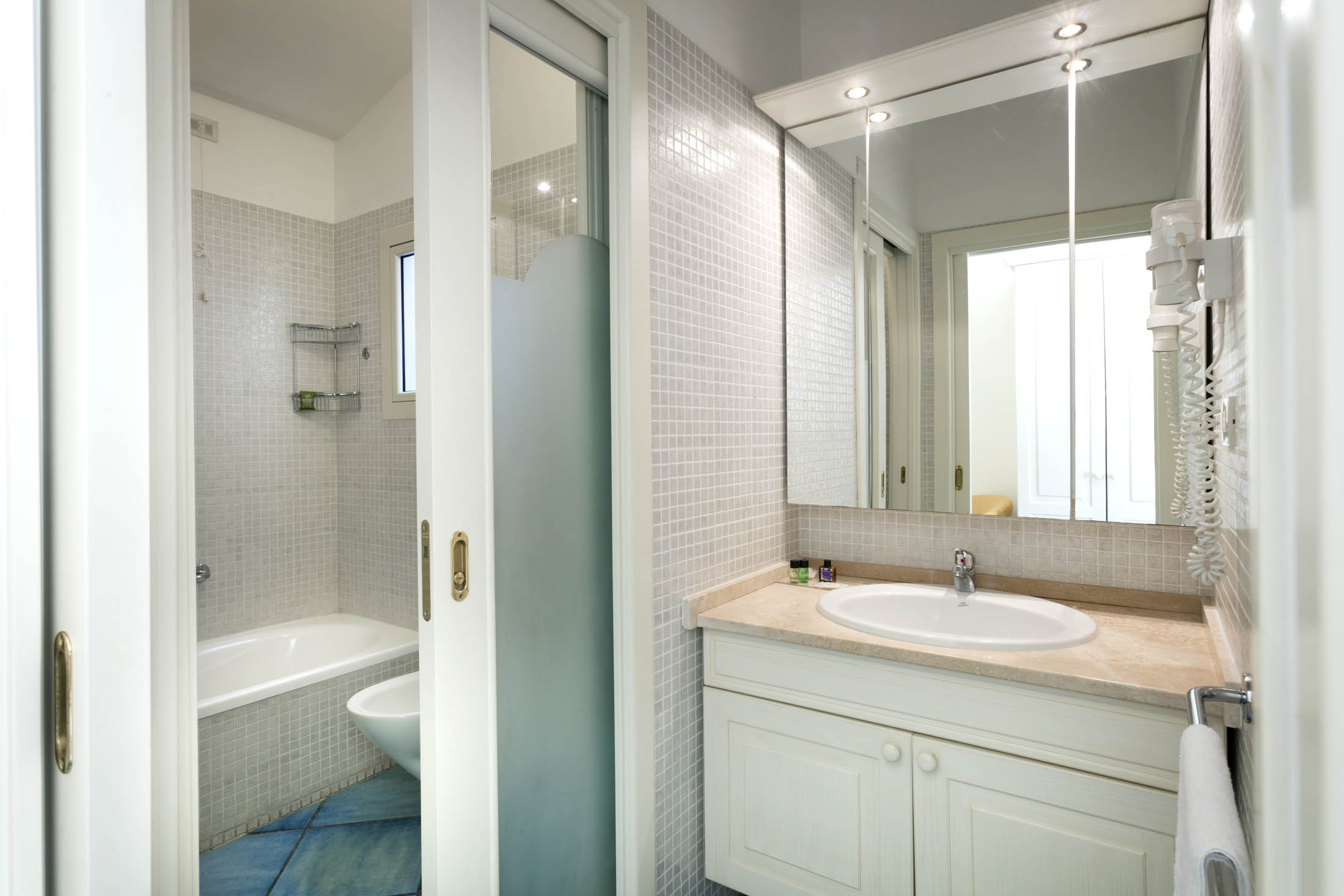 Double Single Classic