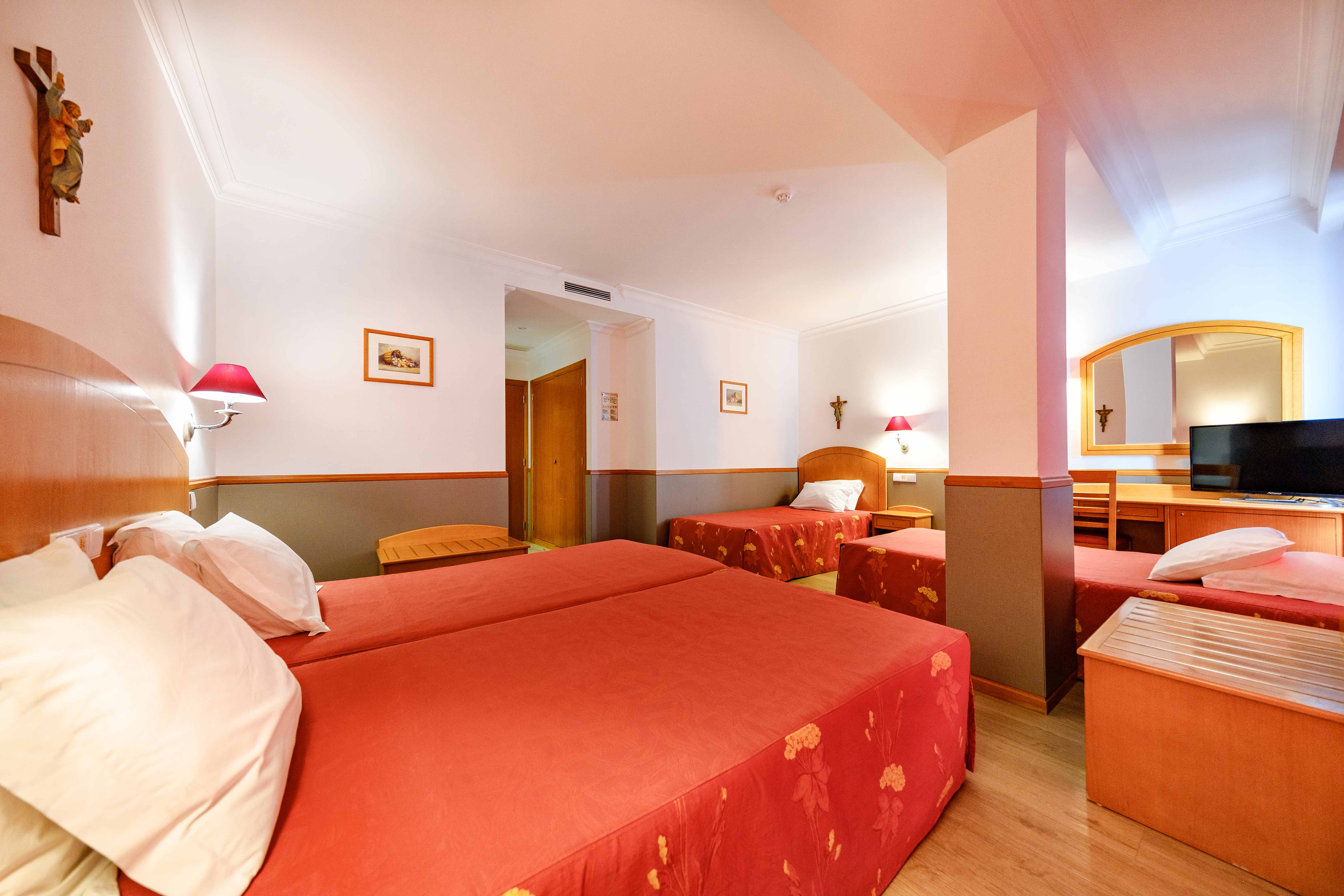 Family Room Capacity 4