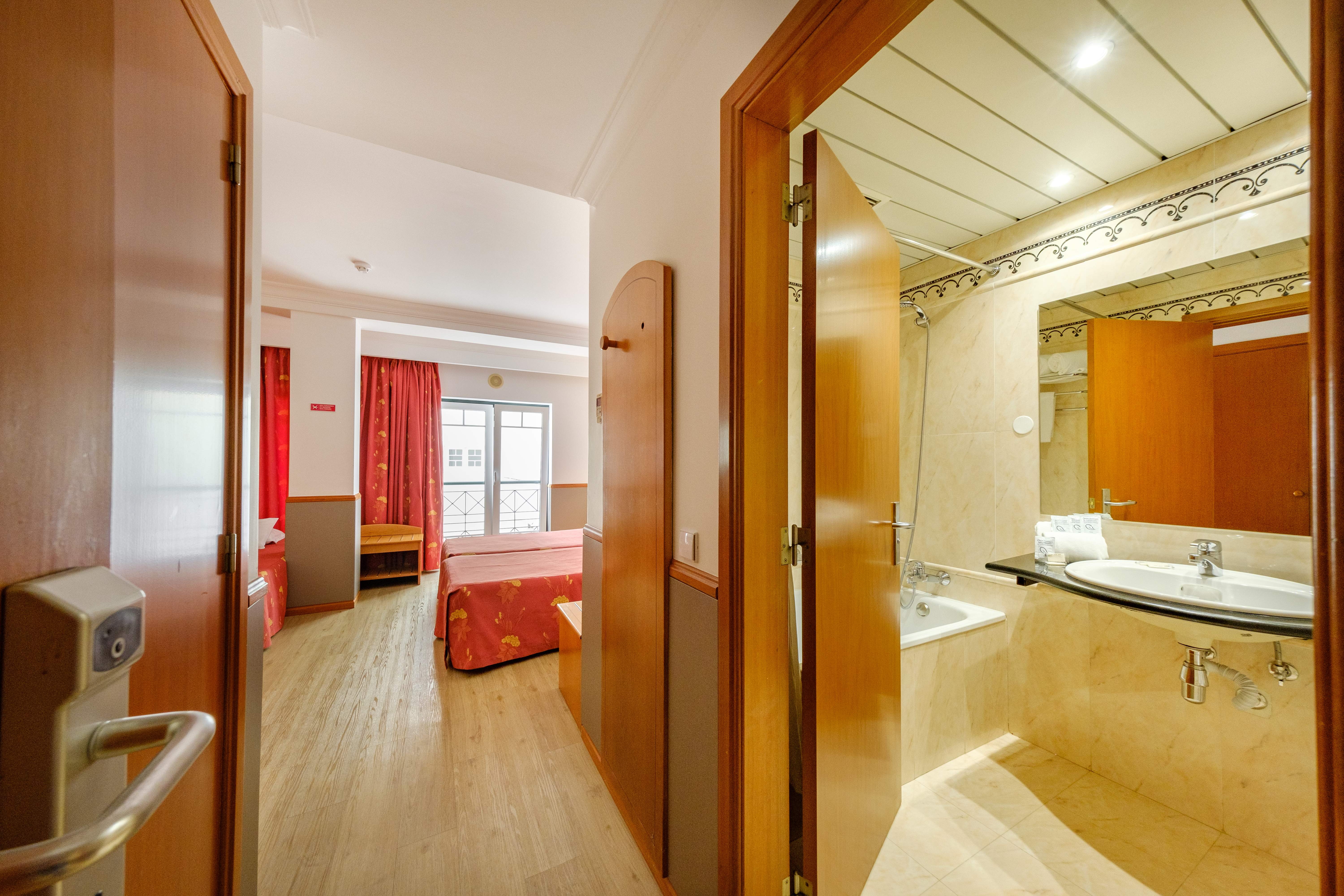 Family Room Capacity 3