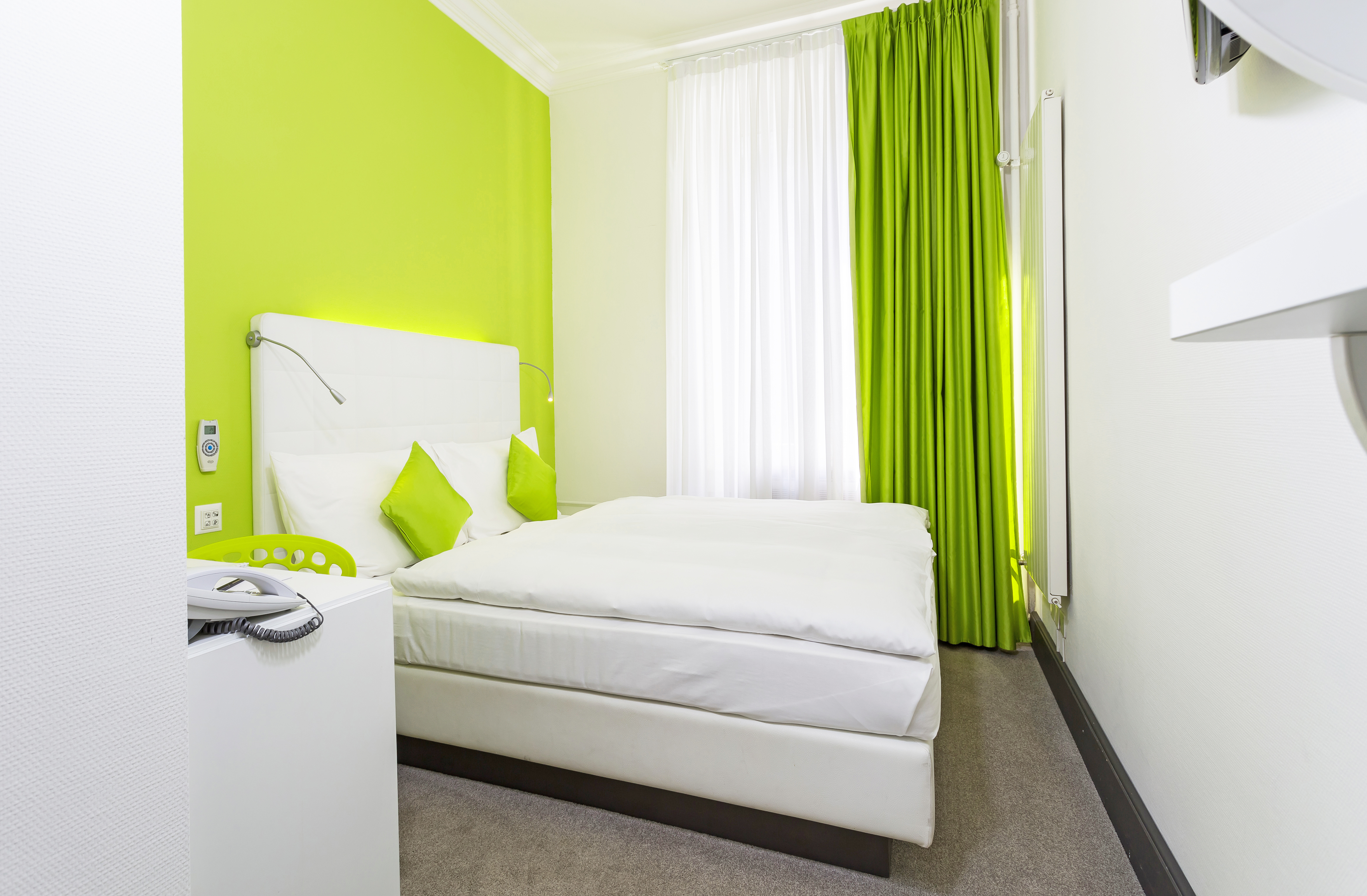 Double Queen Size Bed