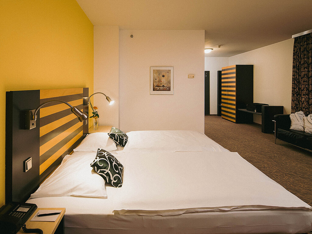 Double Queen Size Bed