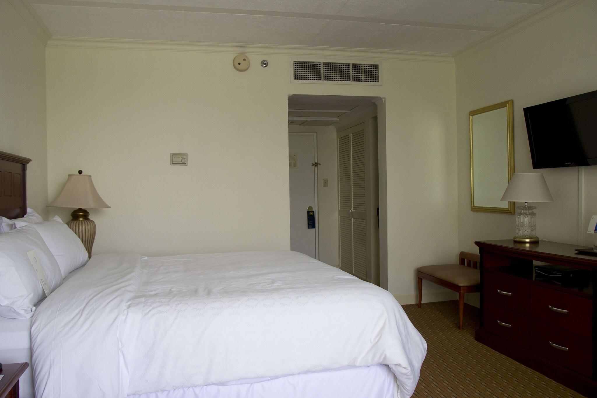 Double Club King Bed