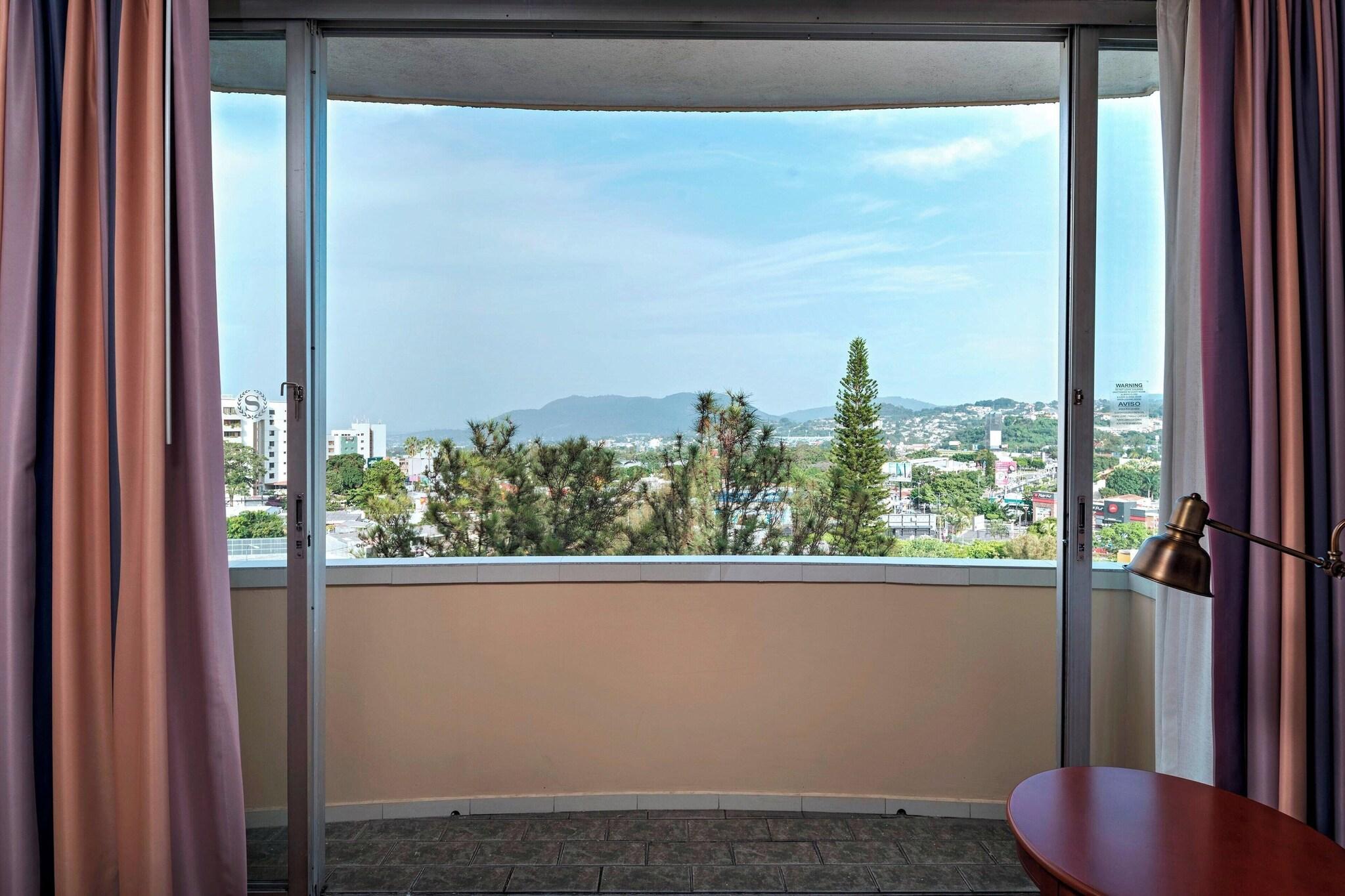 Double Deluxe Two Queen Beds