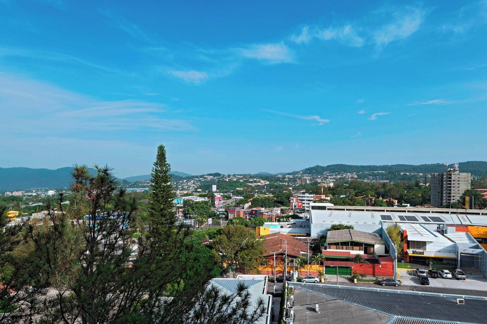 Double Deluxe Two Queen Beds