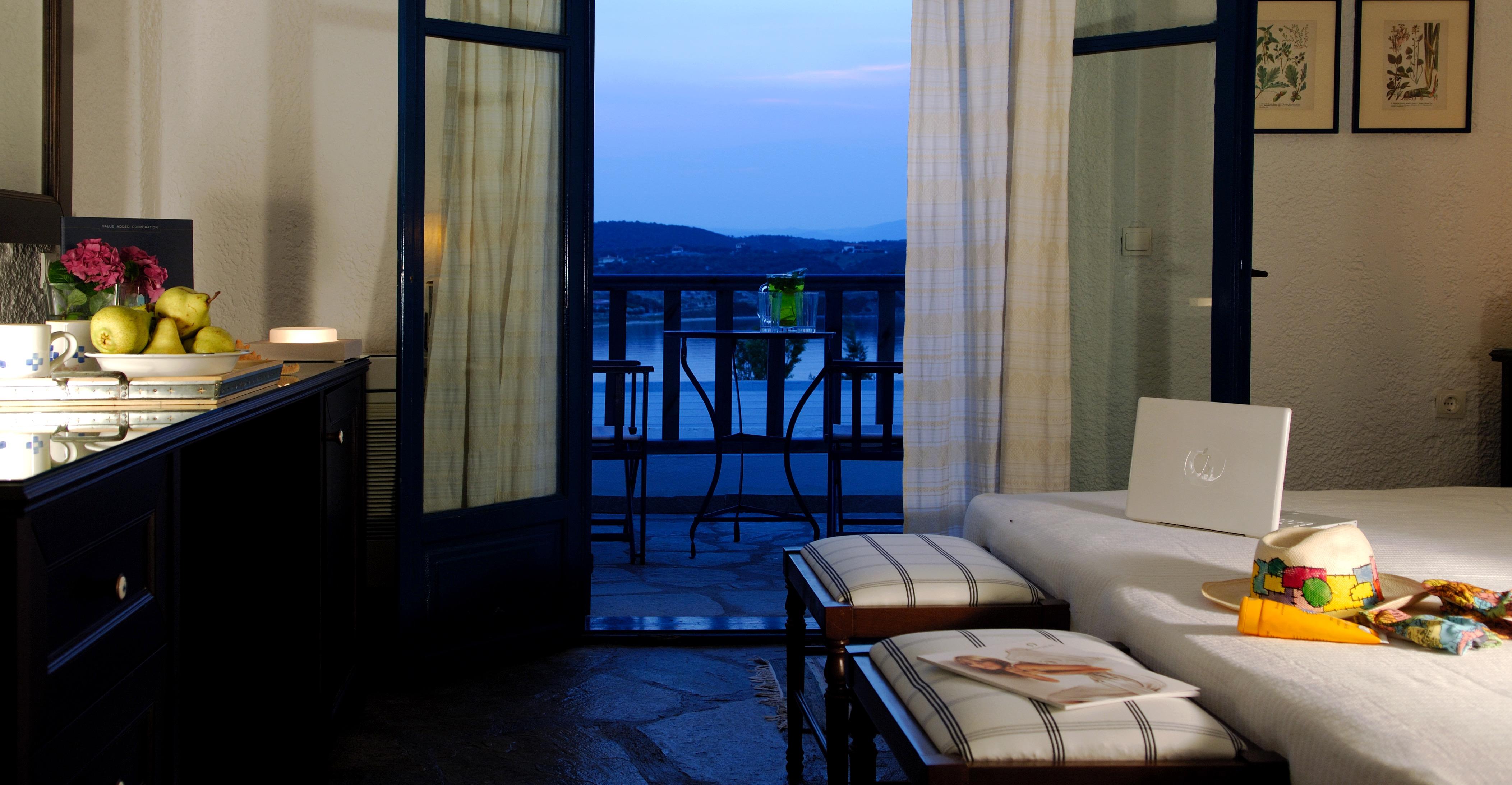 Family Room Garden View