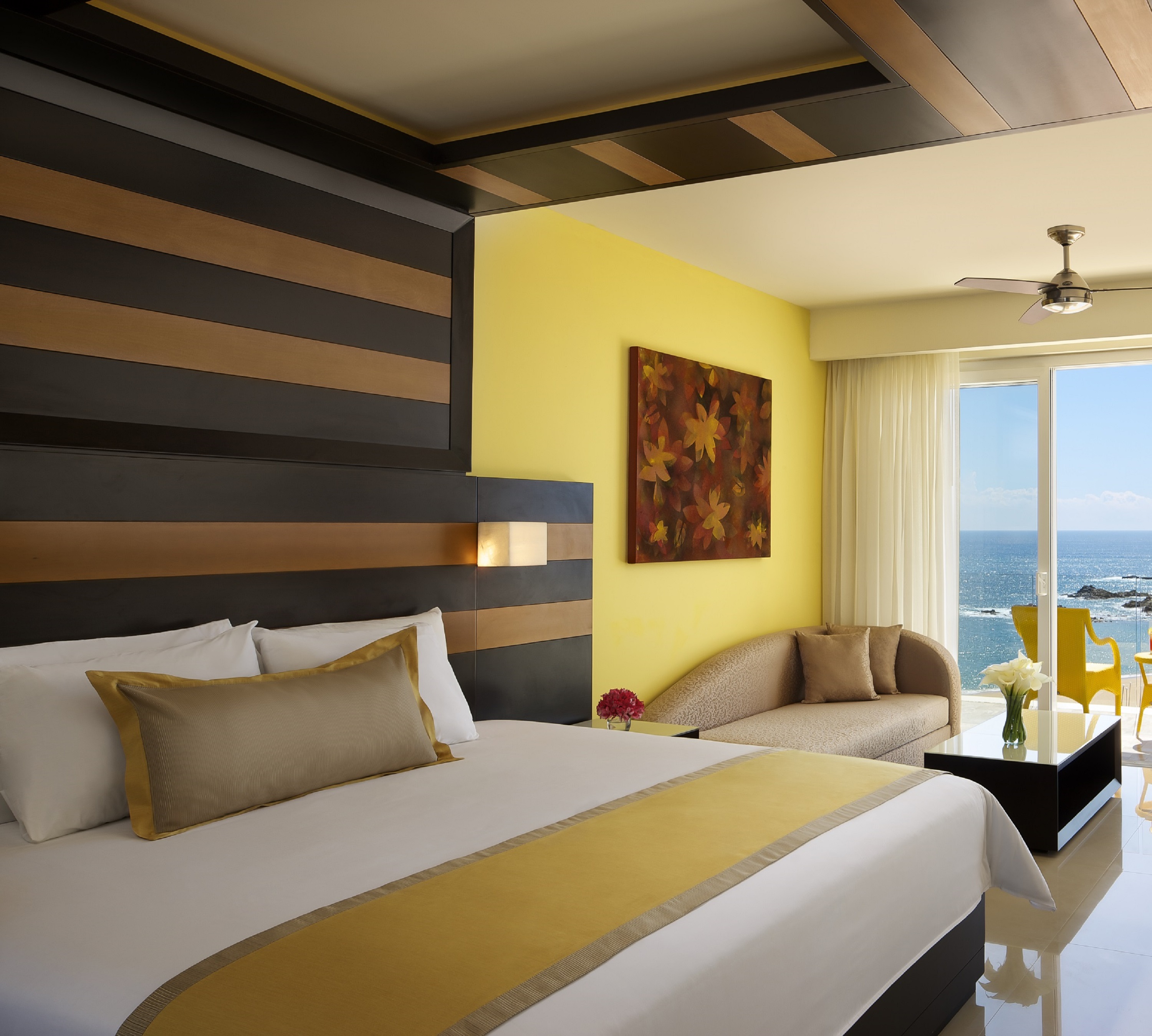 Junior Suite Deluxe Ocean Front