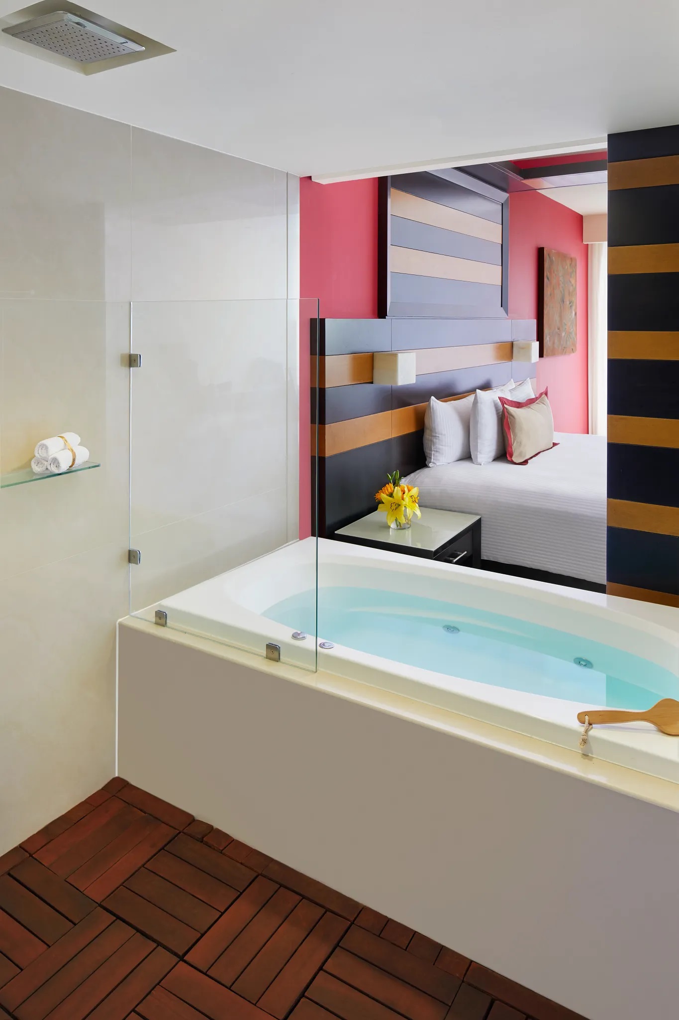 Junior Suite King Size Bed