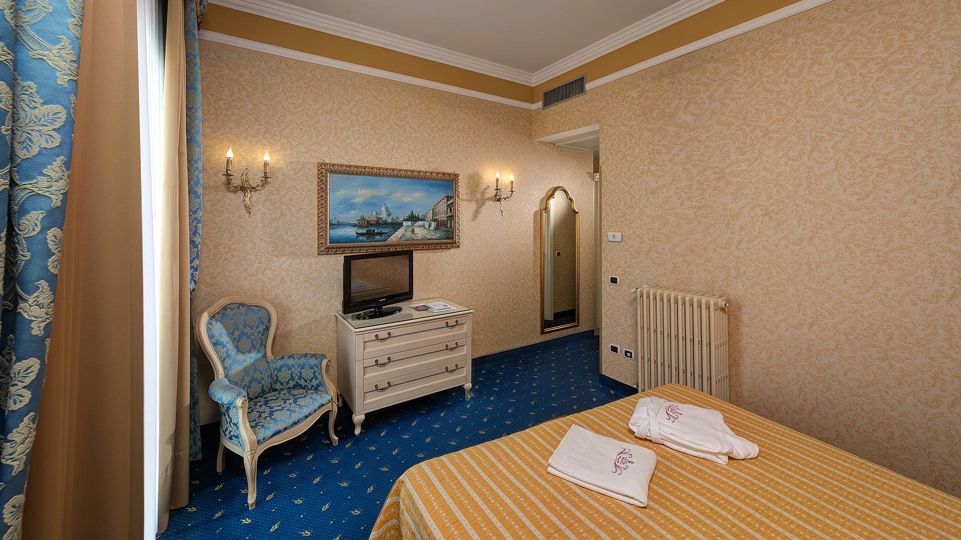 Double or Twin Classic with Balcony