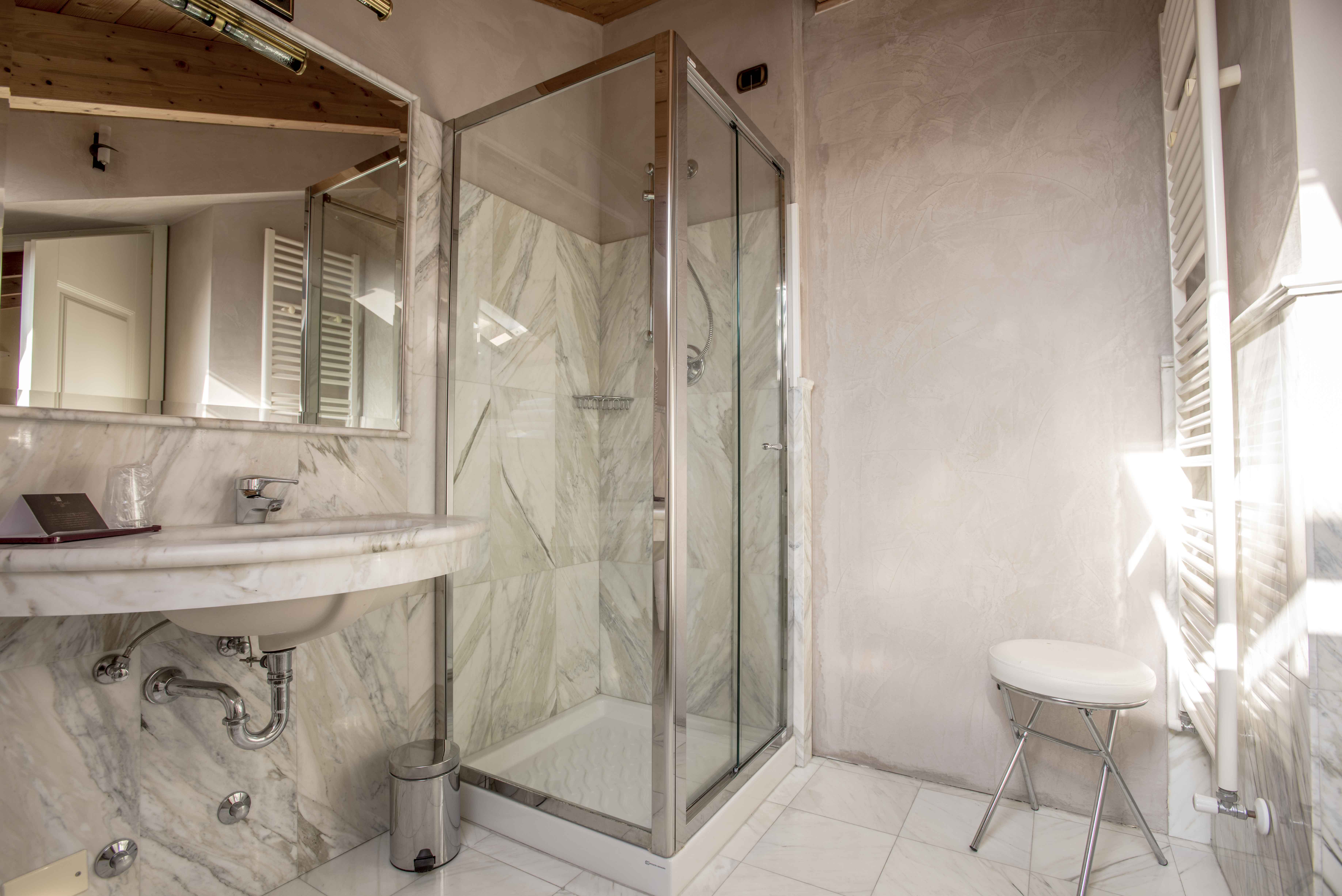 Double or Twin Standard