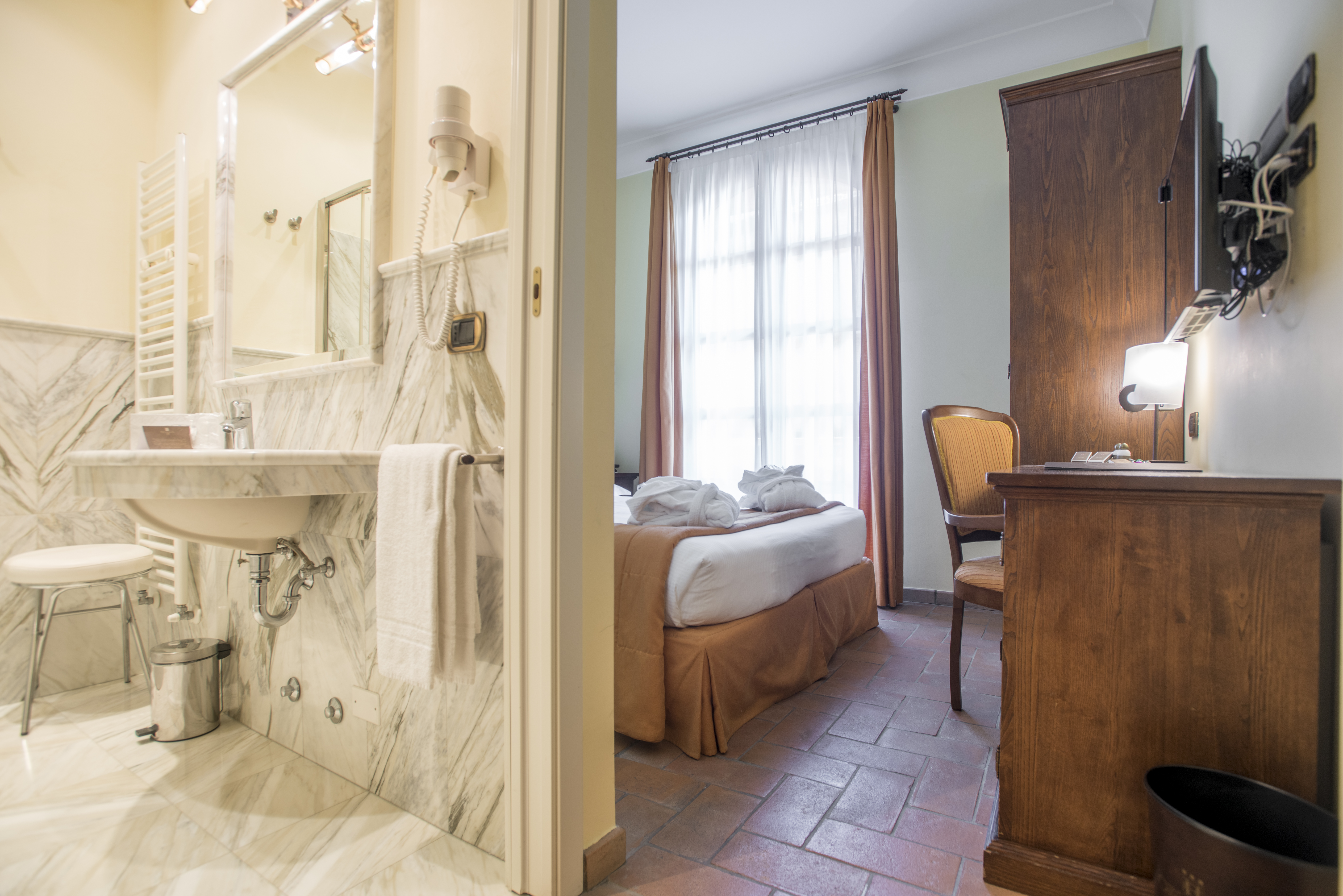 Double or Twin Superior