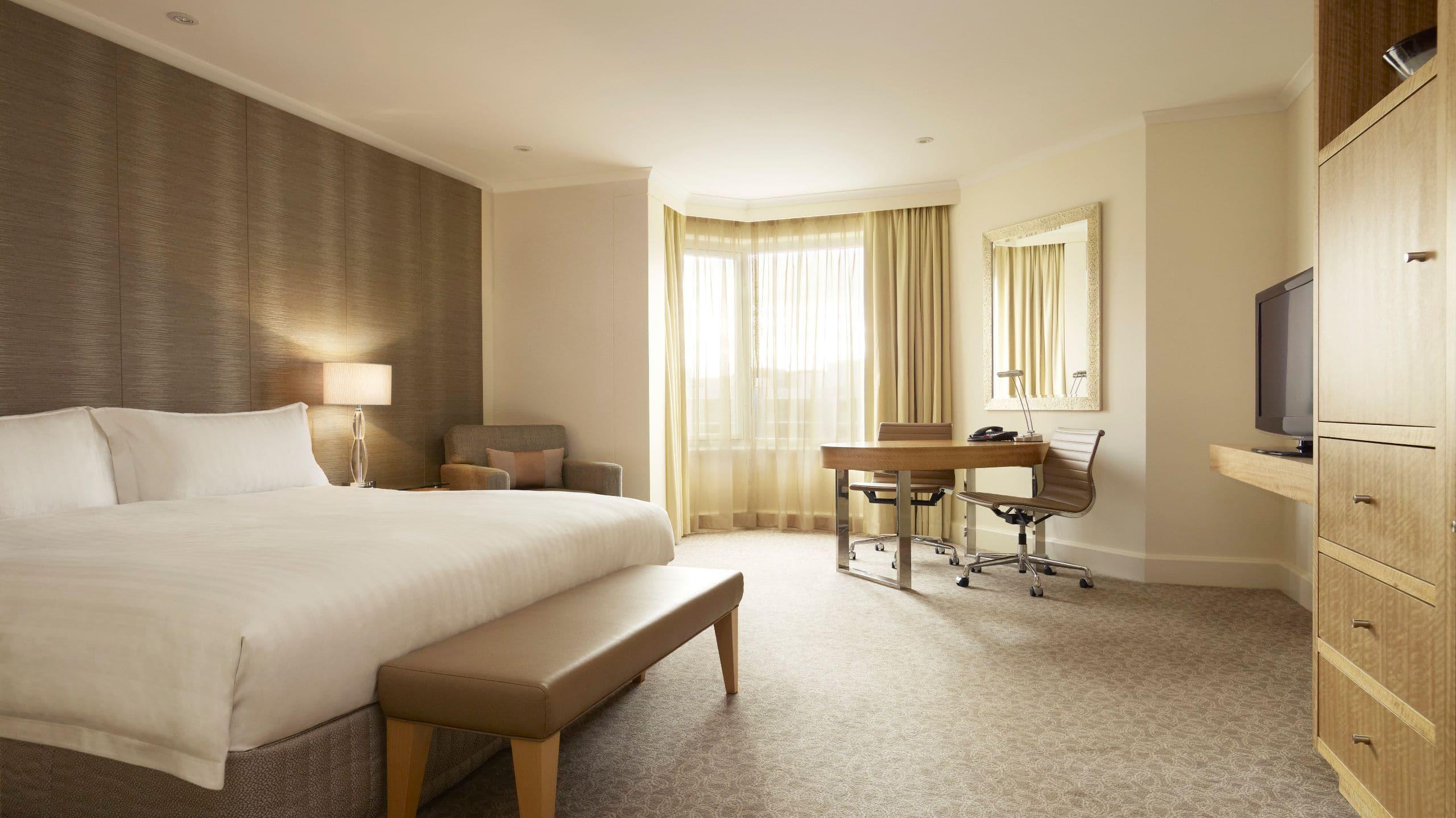 Double Deluxe King Bed