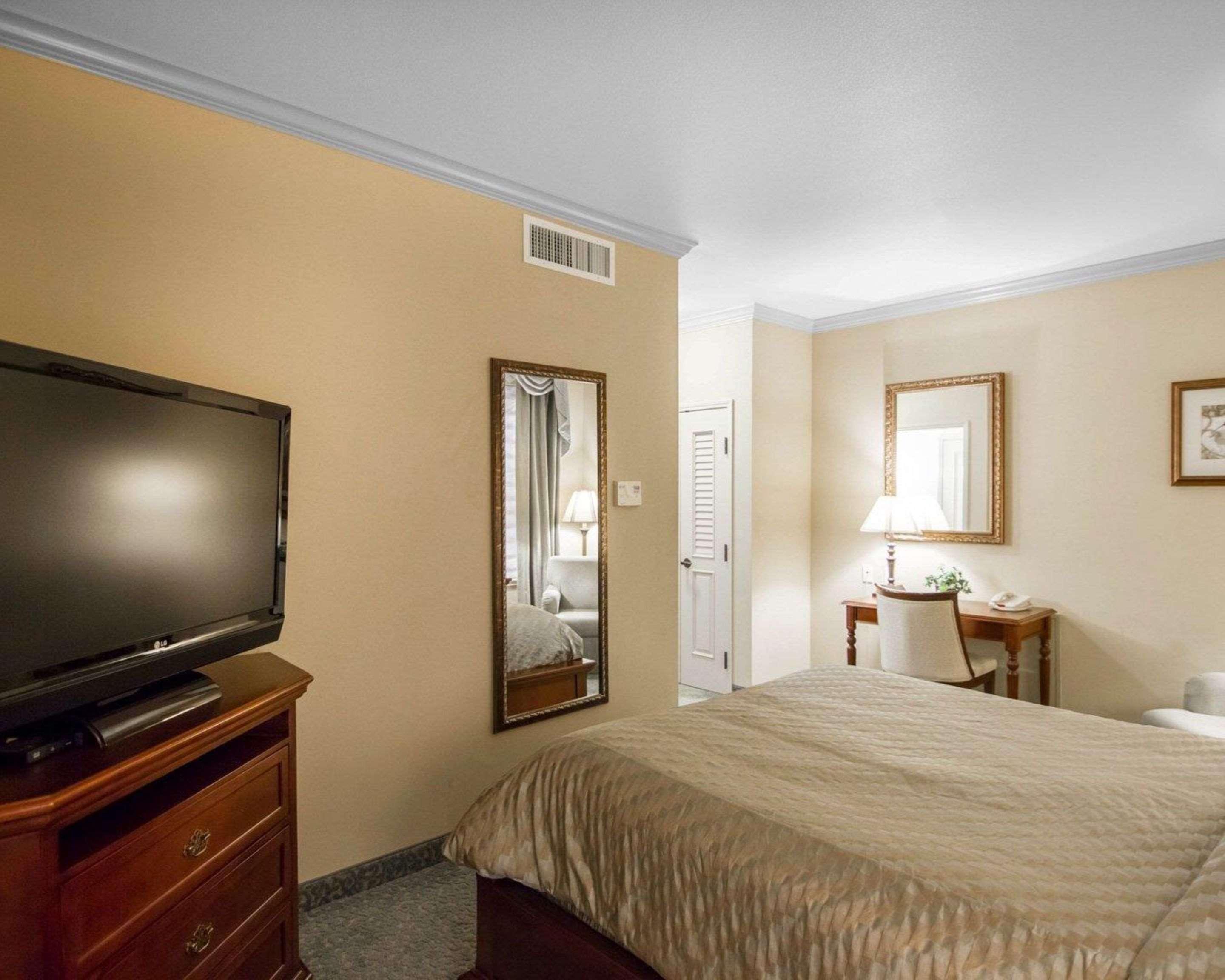 Double Two Queen Beds Non Smoking