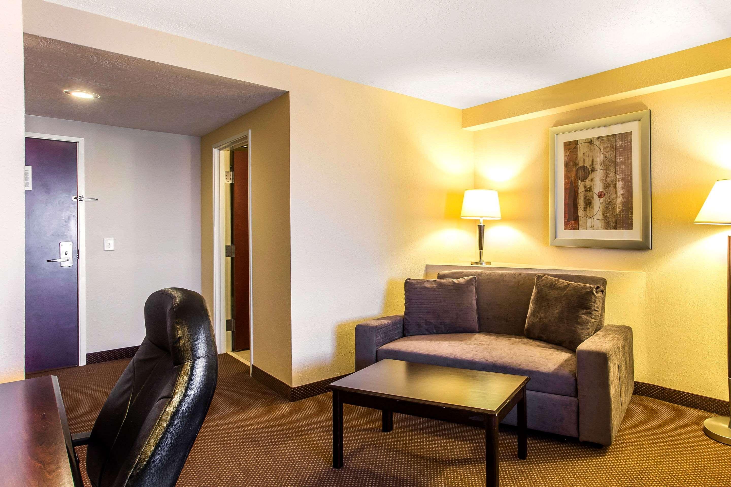 Suite King Bed Non Smoking