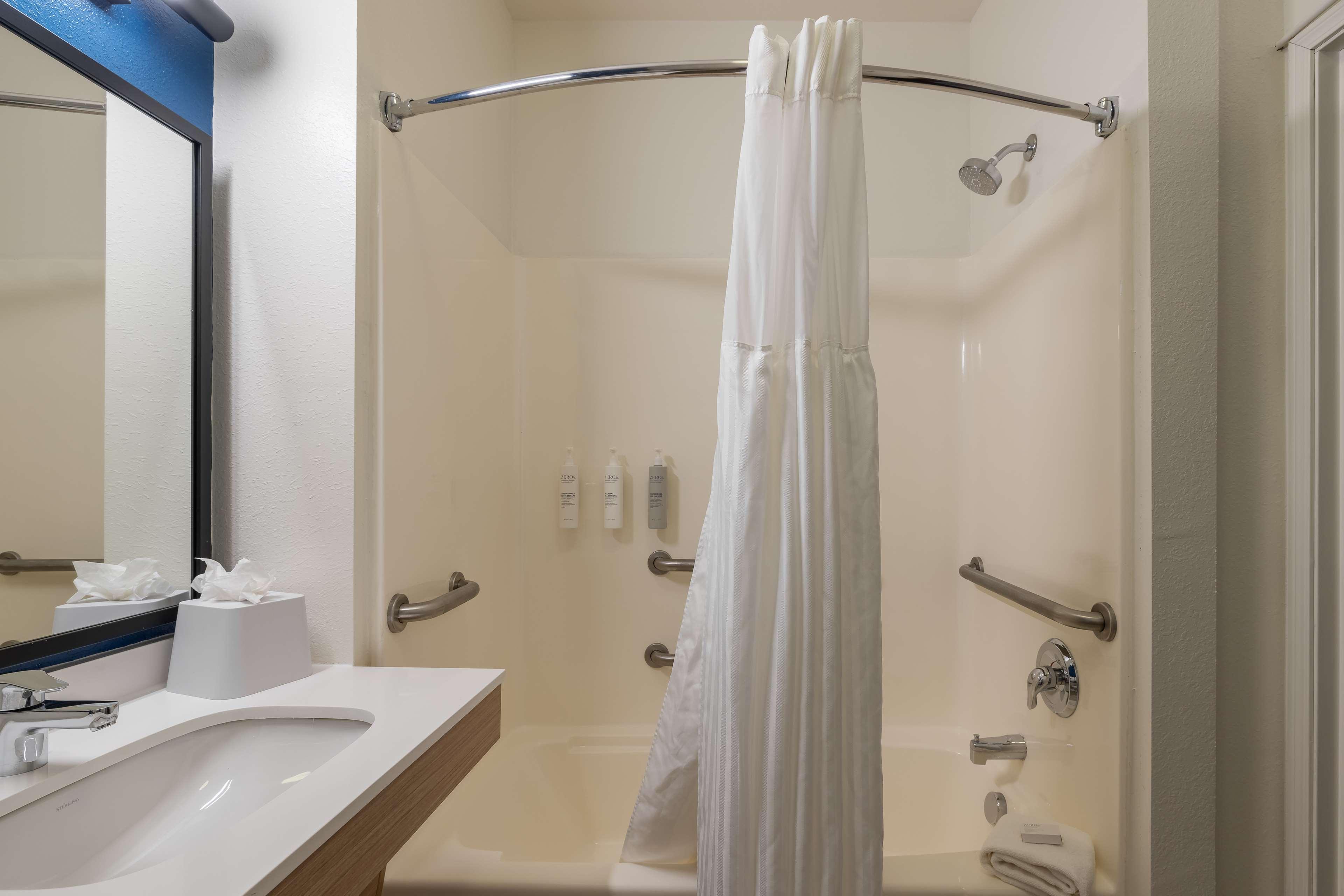 Double Accessible King Size Bed