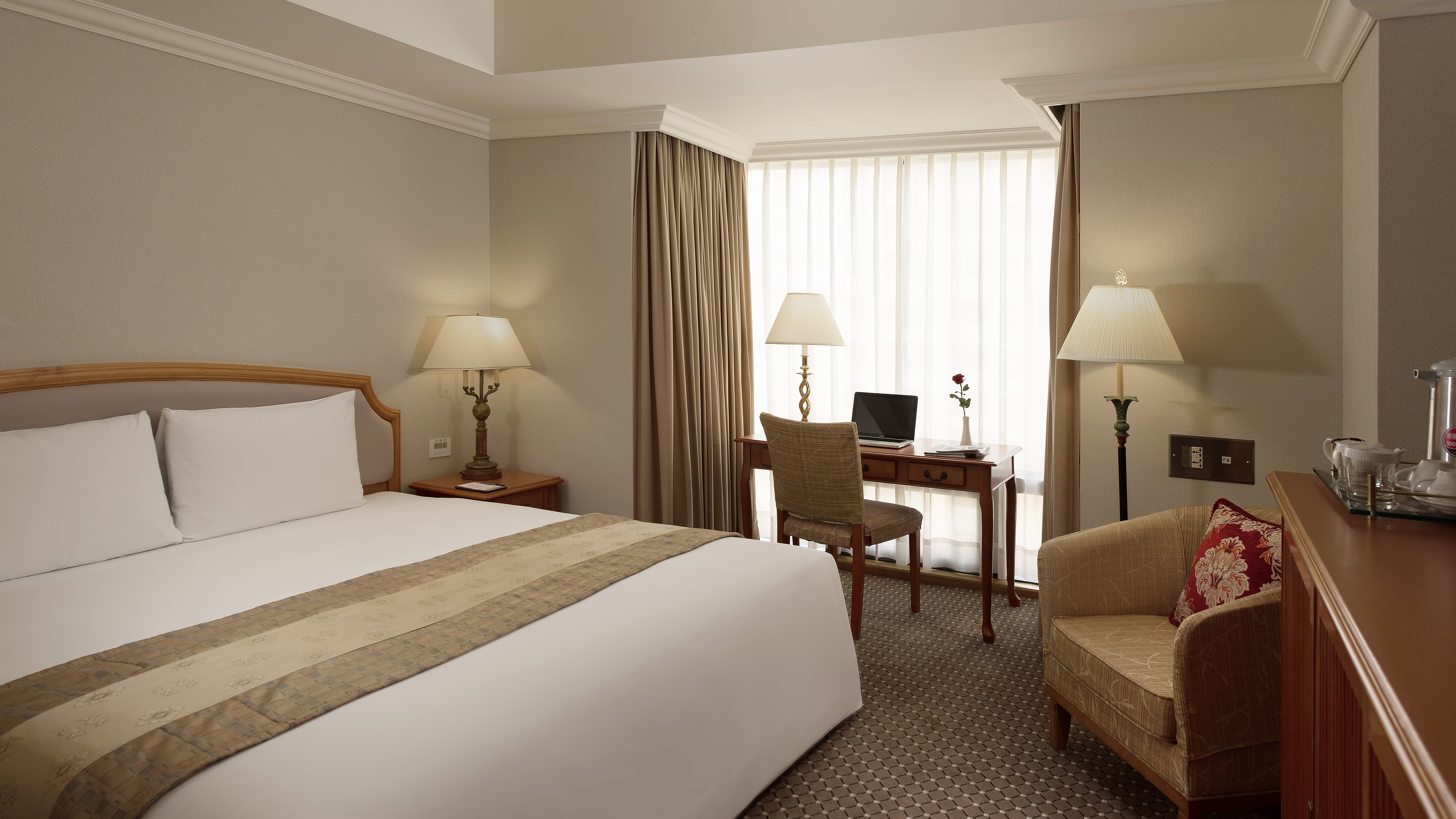 Double King Size Bed