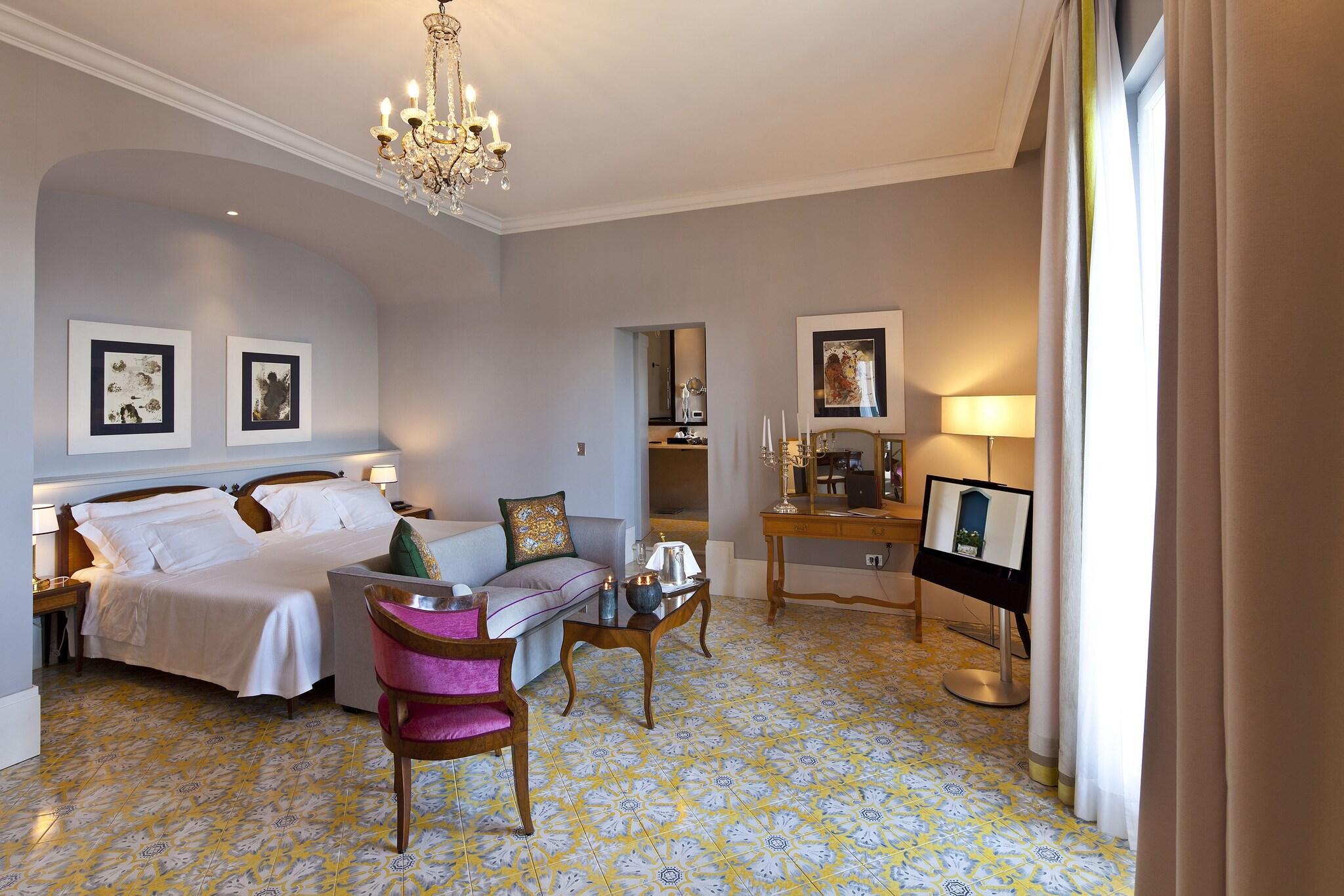 Double or Twin Deluxe Sea View with Balcony