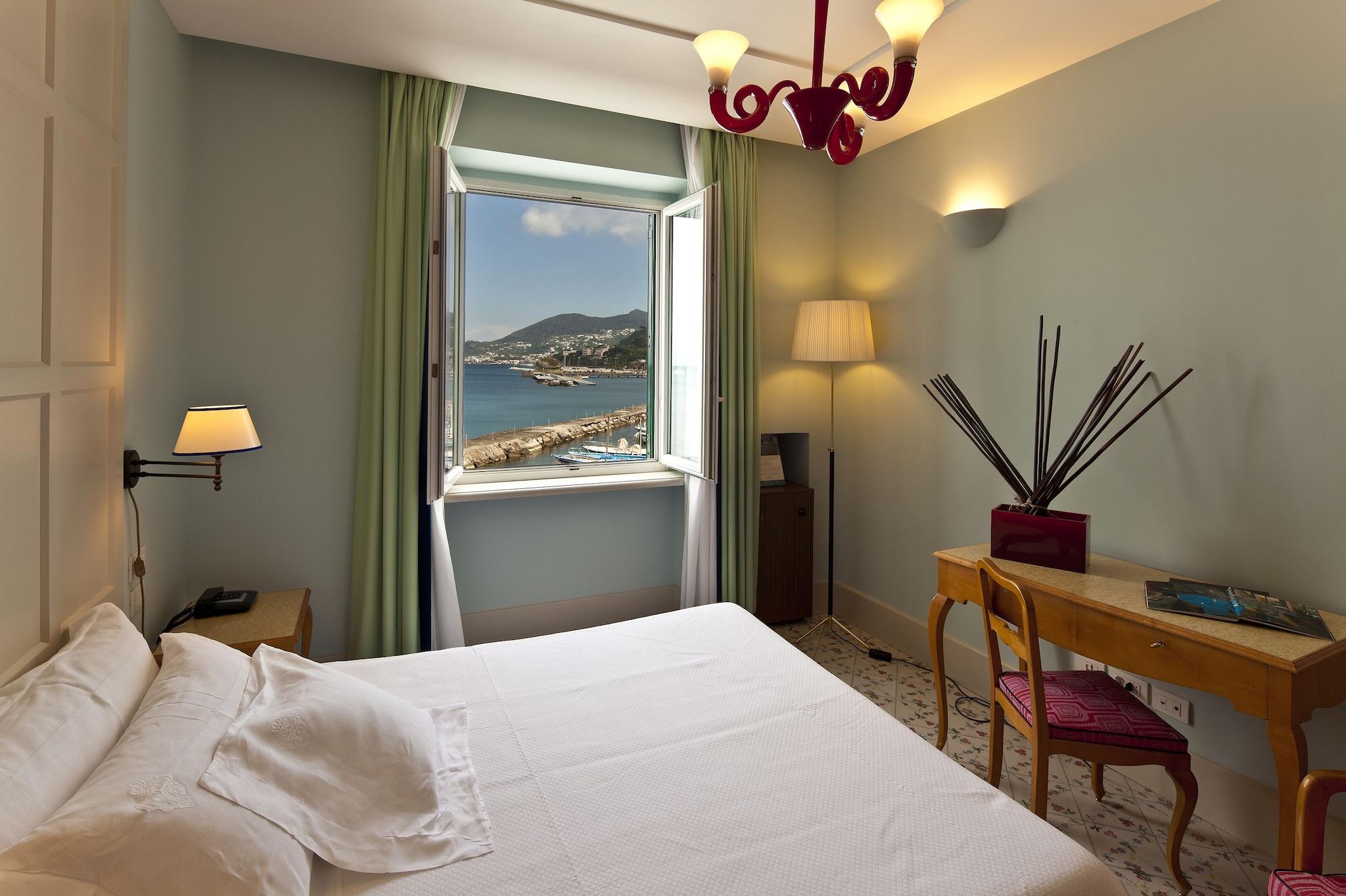 Double or Twin Sea View