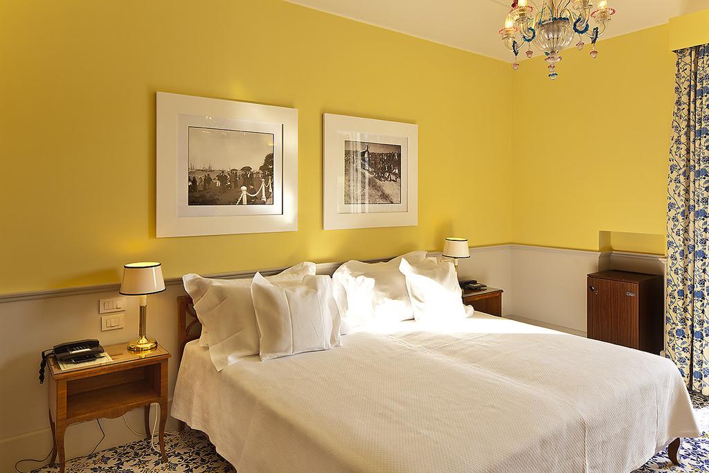 Double or Twin Superior Sea View