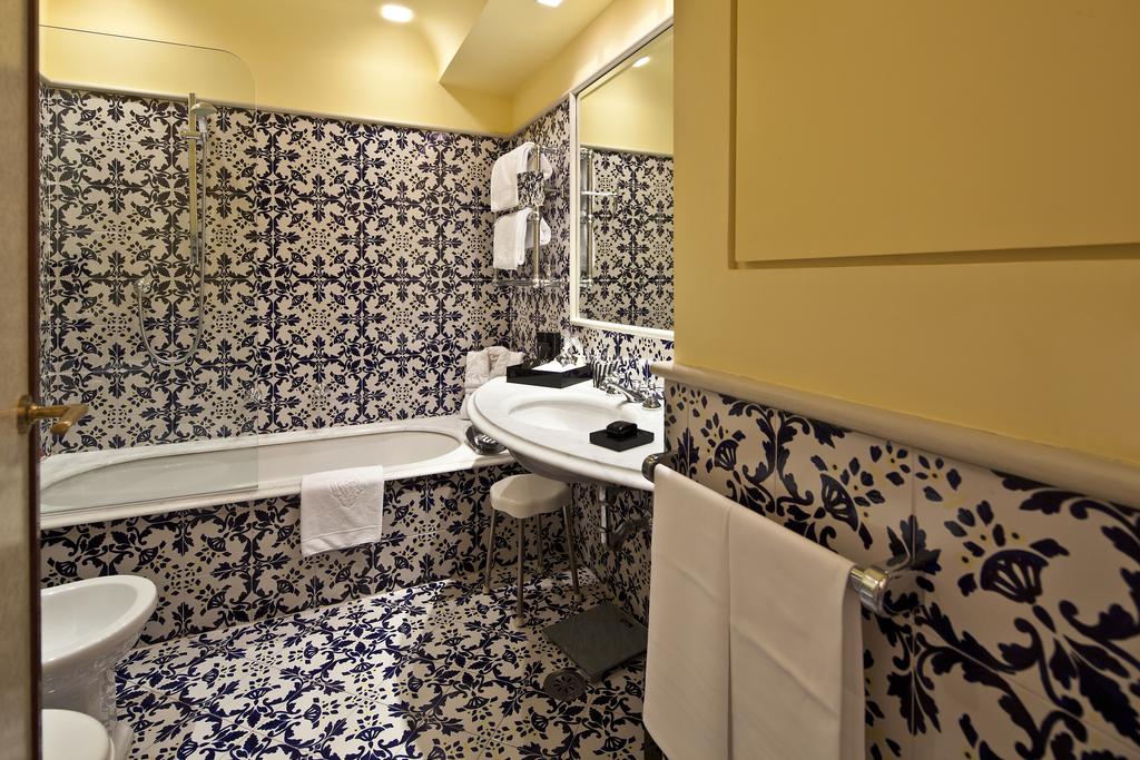 Double Single Superior Sea View