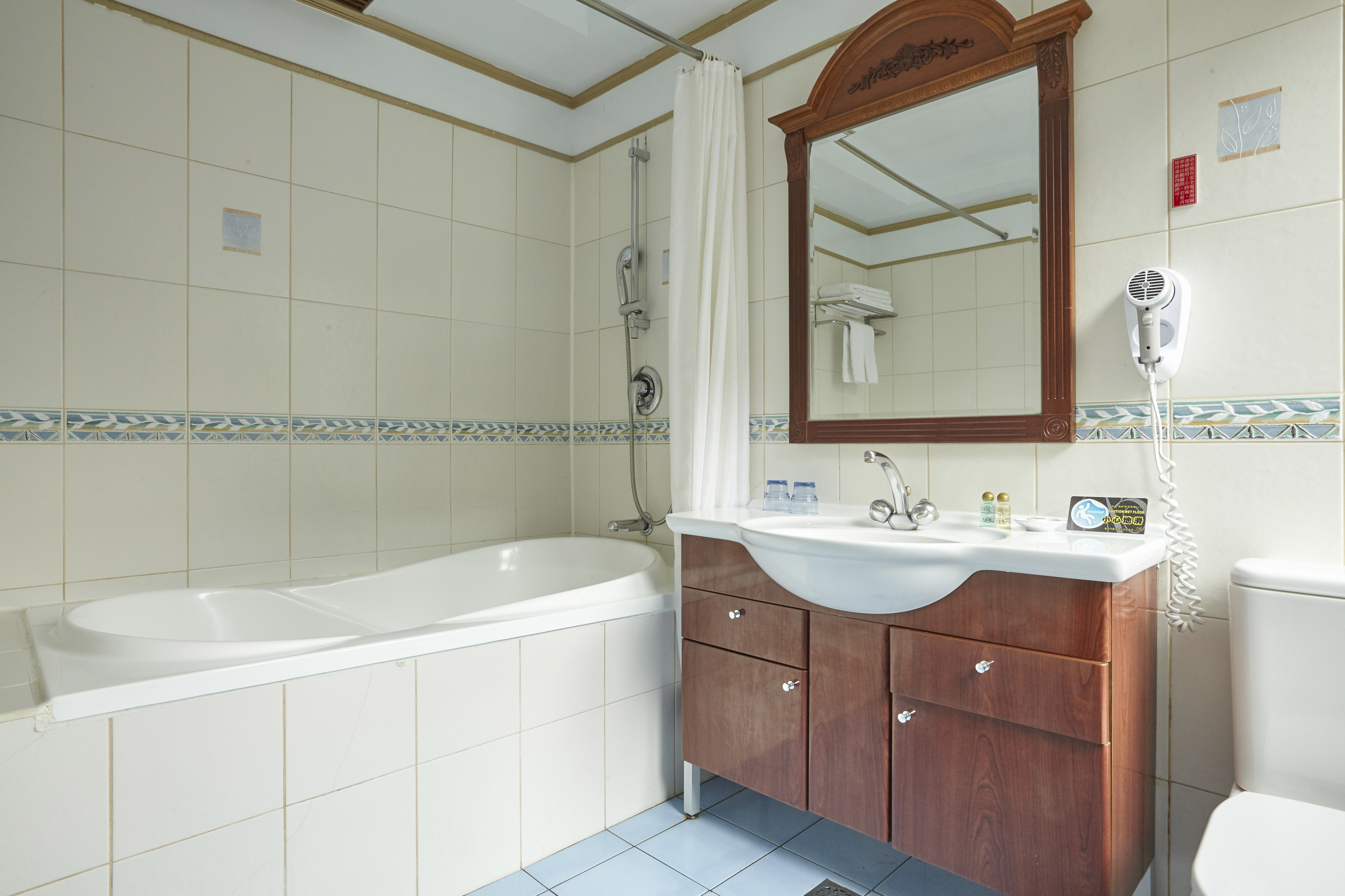 Double or Twin Standard