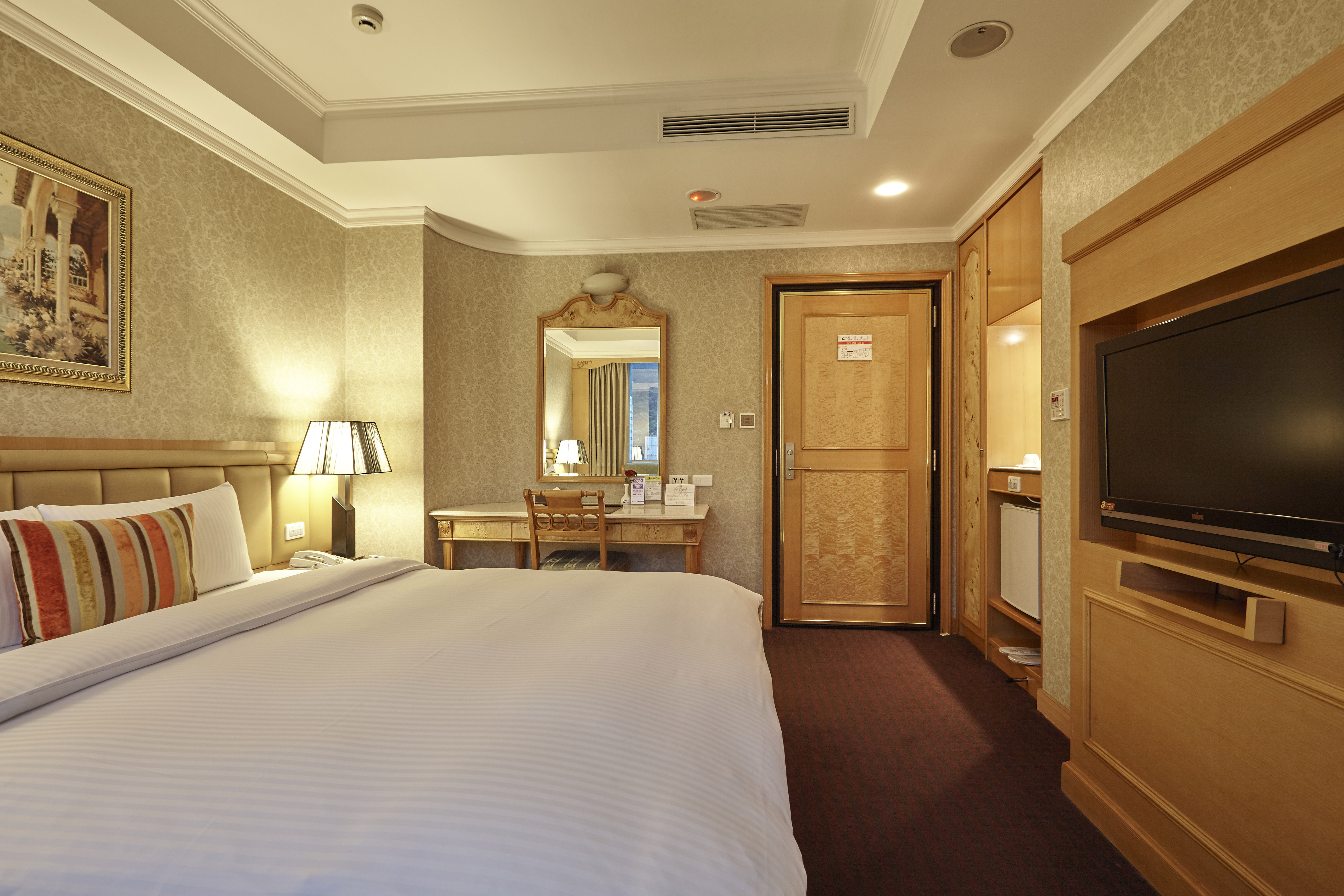 Double or Twin Standard