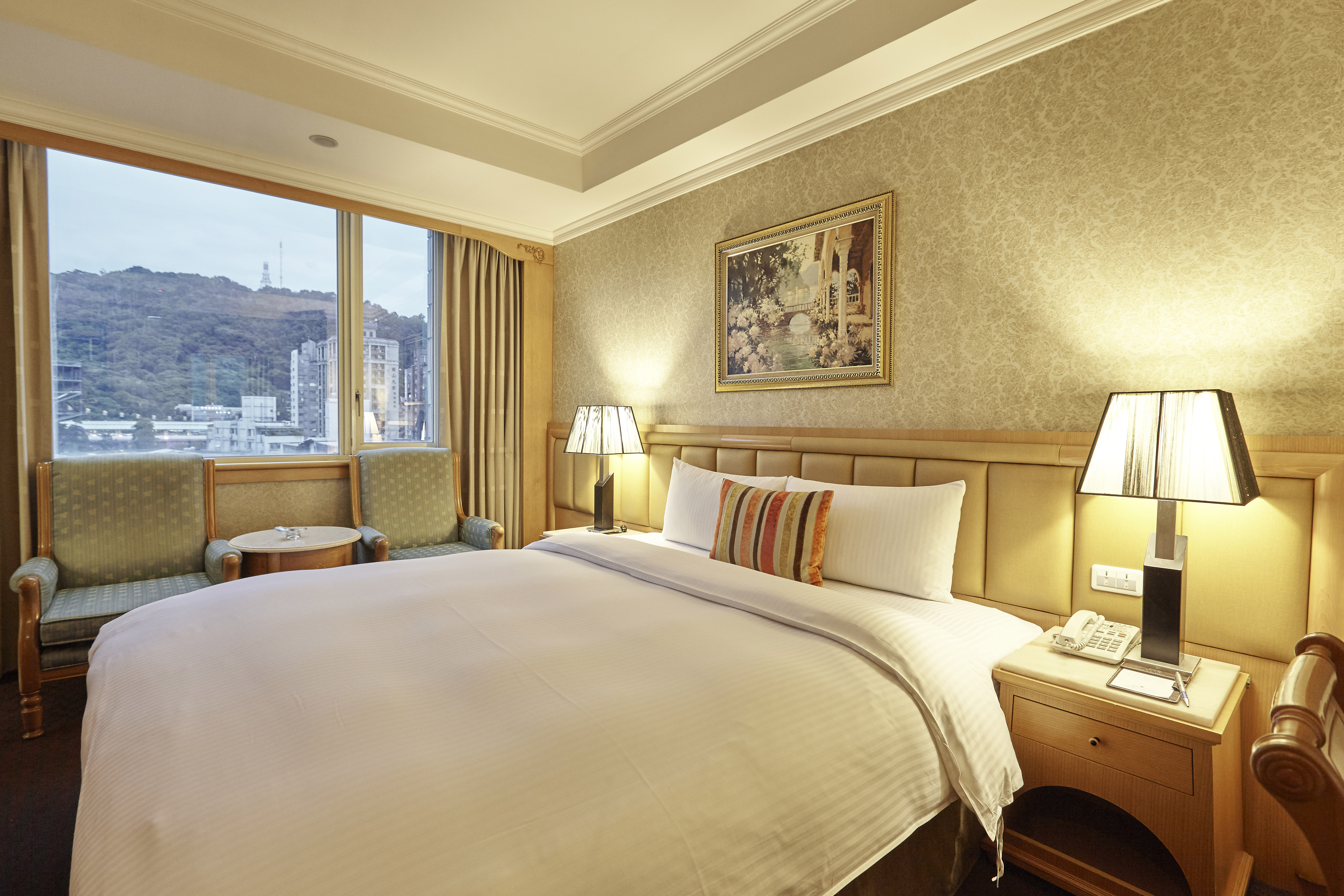 Double or Twin Standard