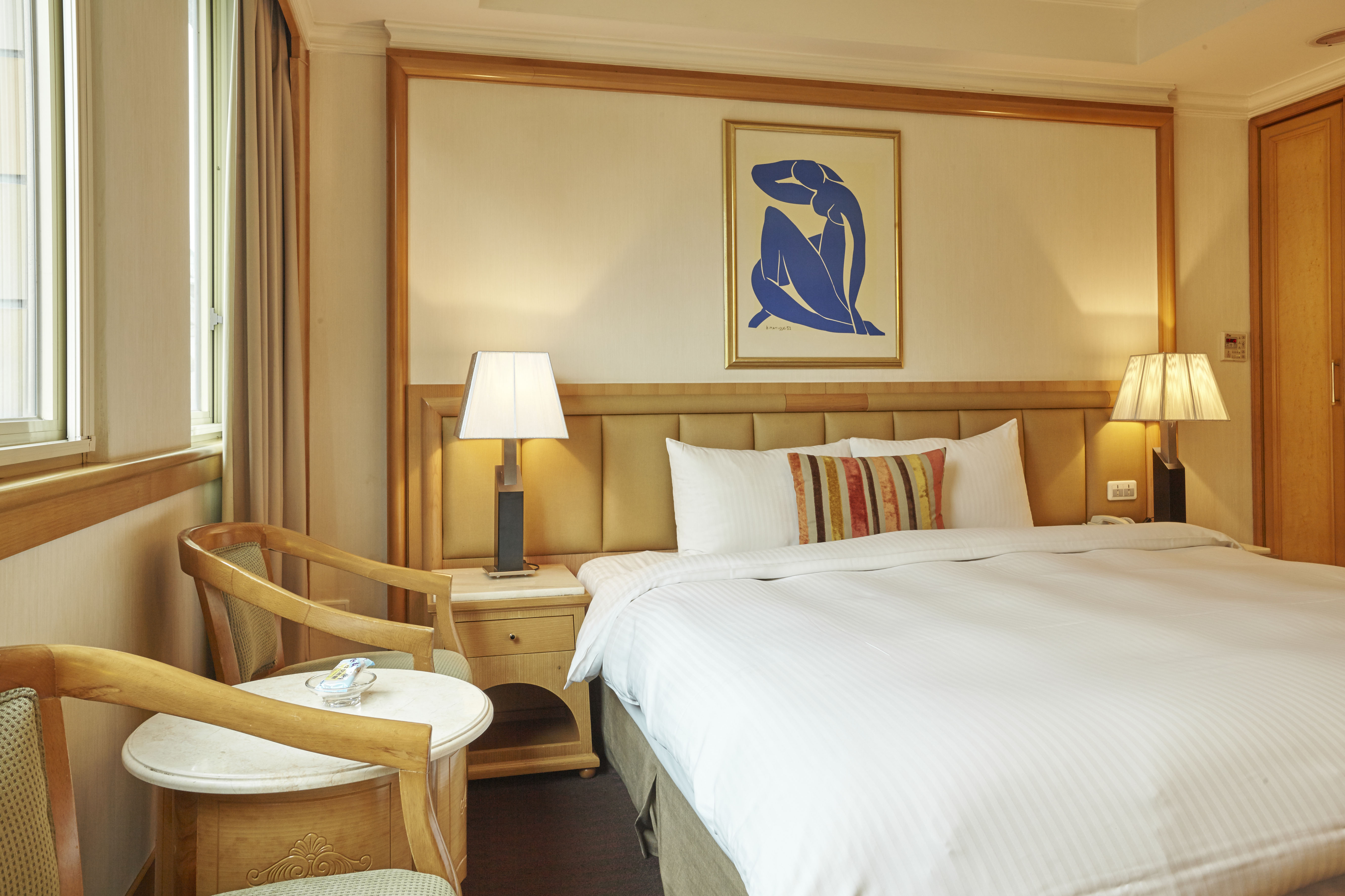 Double or Twin Standard