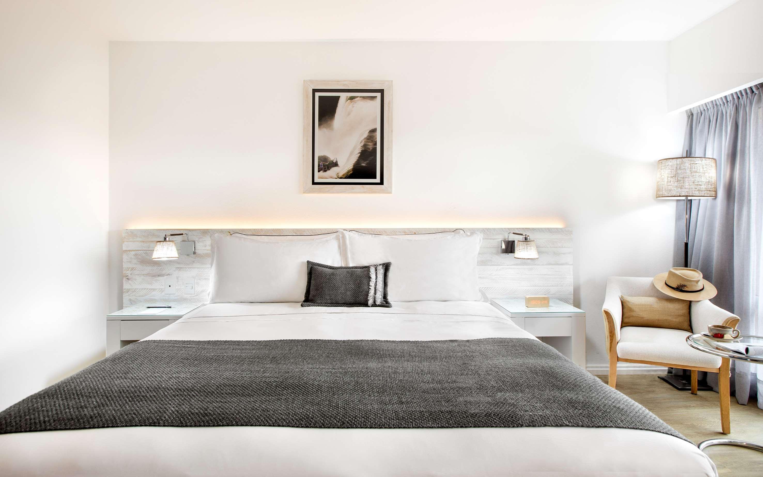 Double Deluxe King Bed