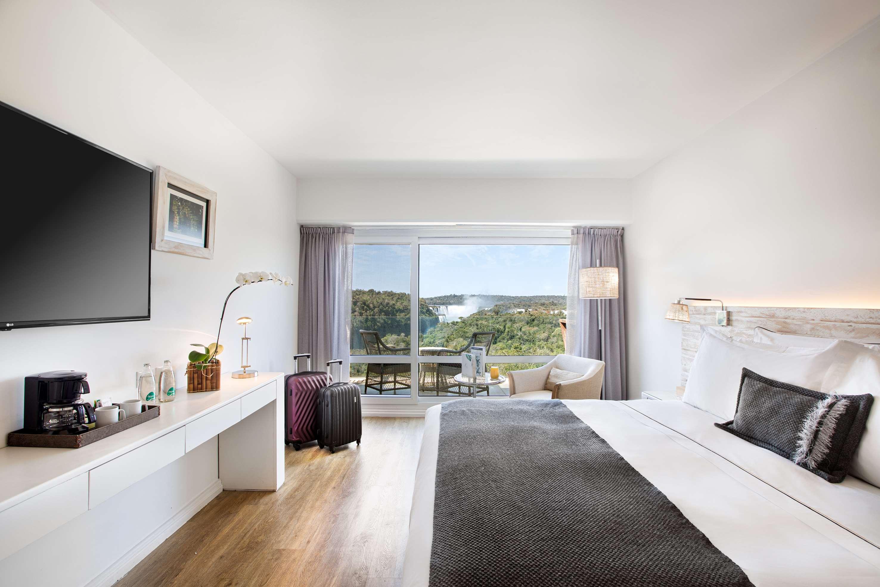 Room Deluxe King Bed